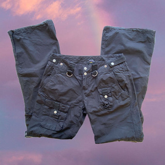 Vintage Y2K Low Waist Black Cargos (34 EU/UK 6)