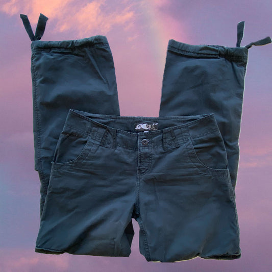 Vintage Y2K O'Neill Low Waist Black Cargos (38 EU-UK 12)