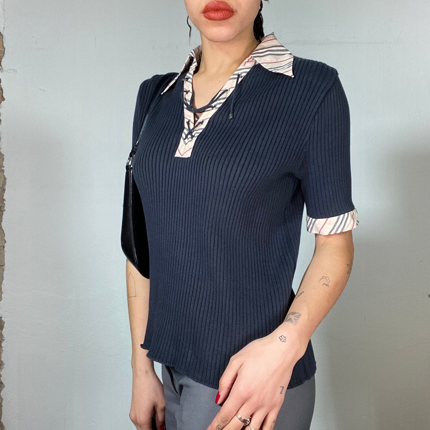 Vintage 90's Archive Burberry Black Ribbed Knit Shirt with Plaid Collar and Trim (S/M)