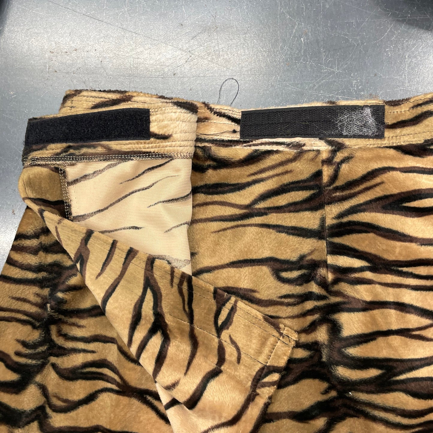 Vintage 90's Funky Tiger Print Fur-Textured Mini Skirt (S)