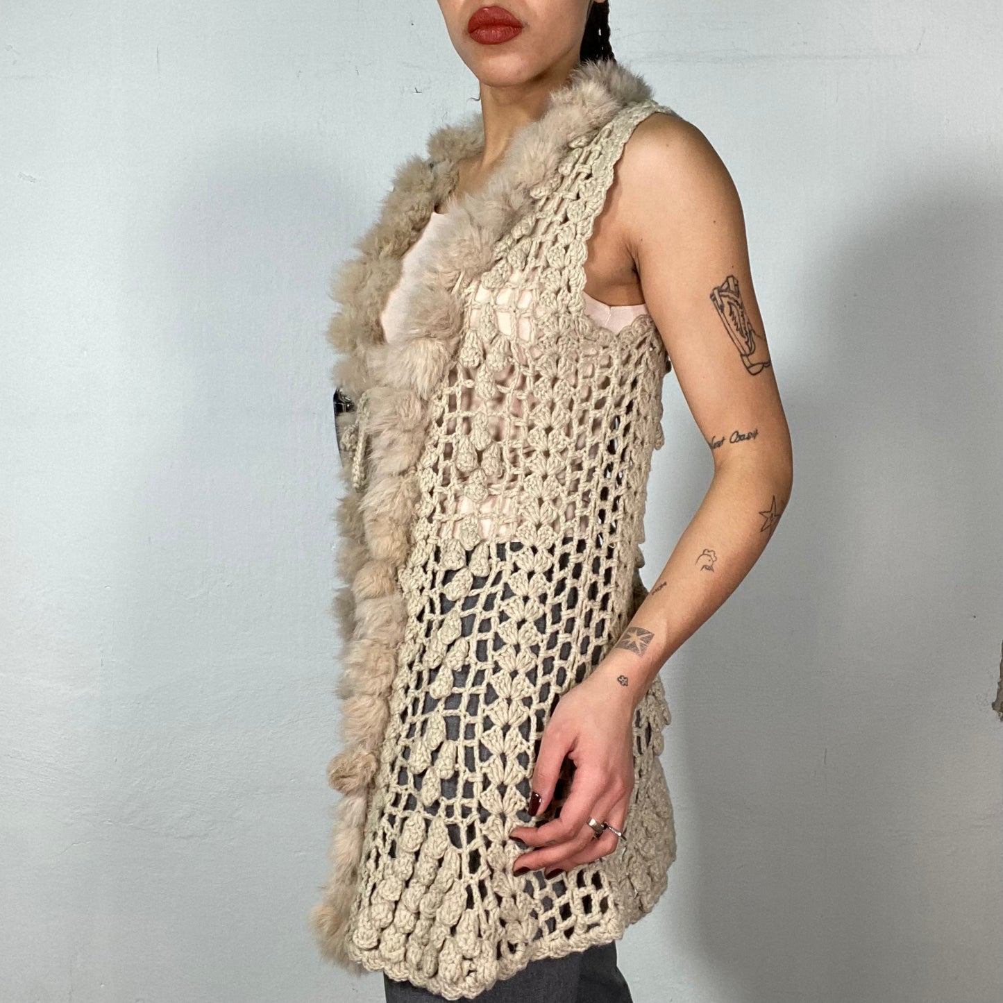 Vintage 2000's Summer Beige Long Crochet Vest with Faux Fur Collar (S/M)