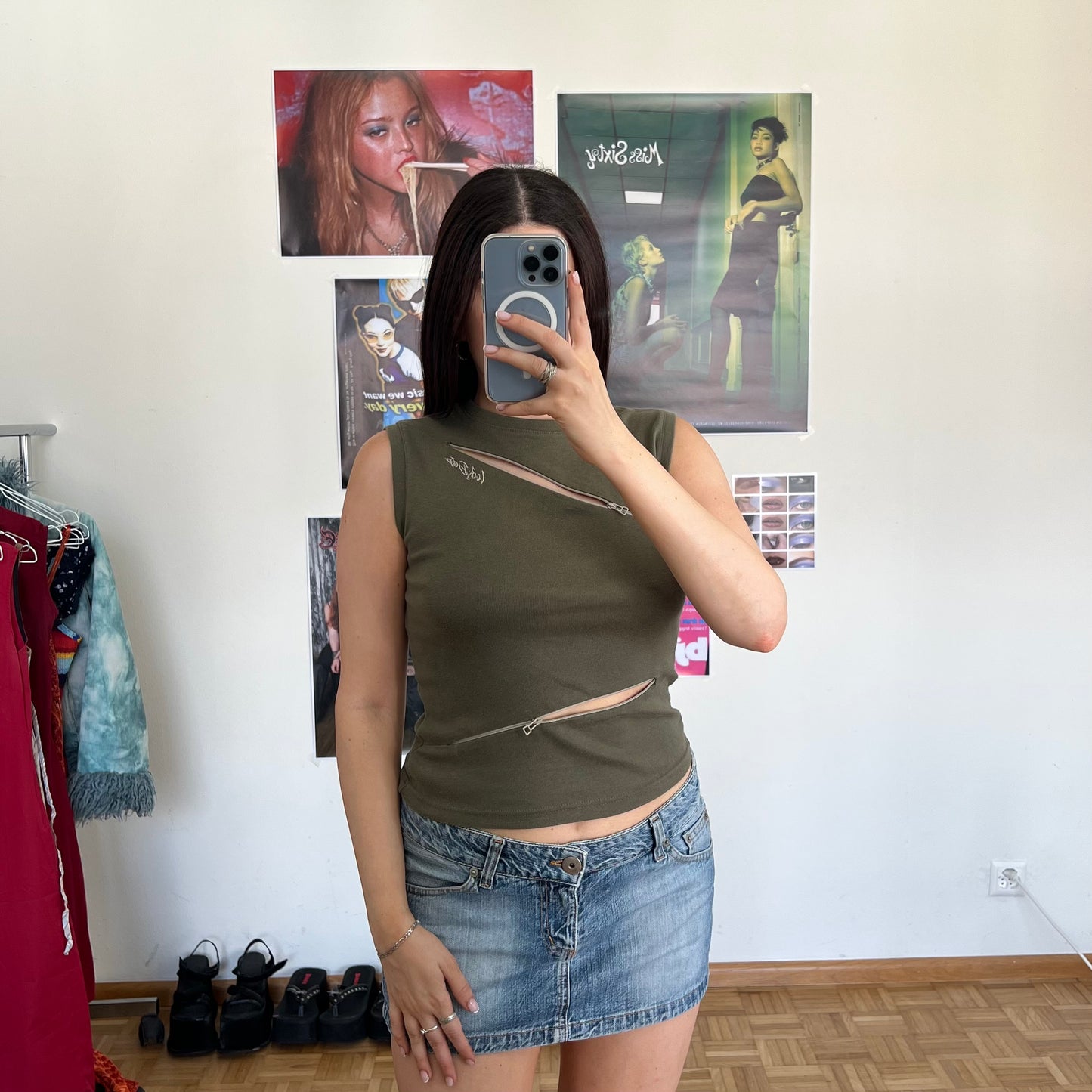 Vintage 90's Techwear Khaki Tank Top with Functional Zippers (S)