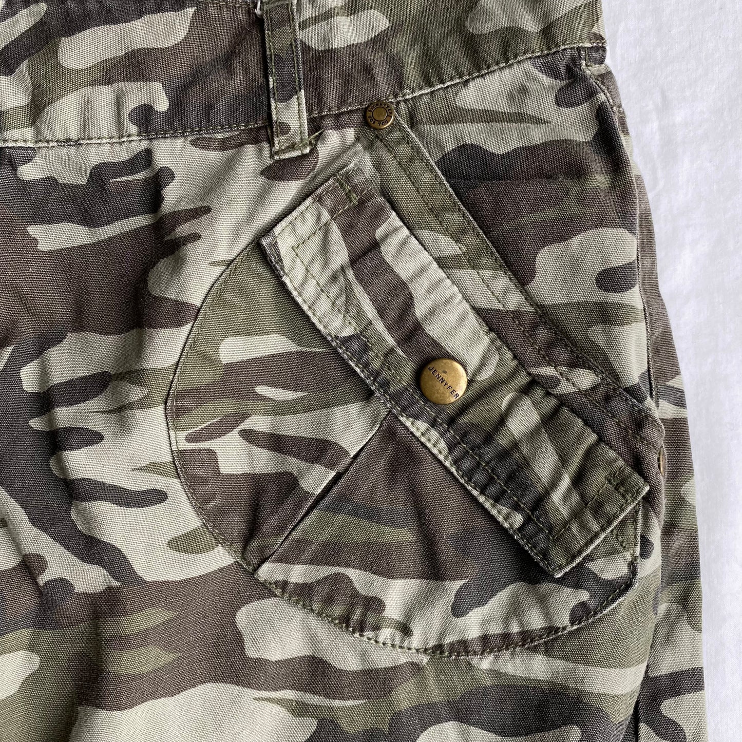 Vintage 90's Low Waist Camo Cargo Pants (XS)