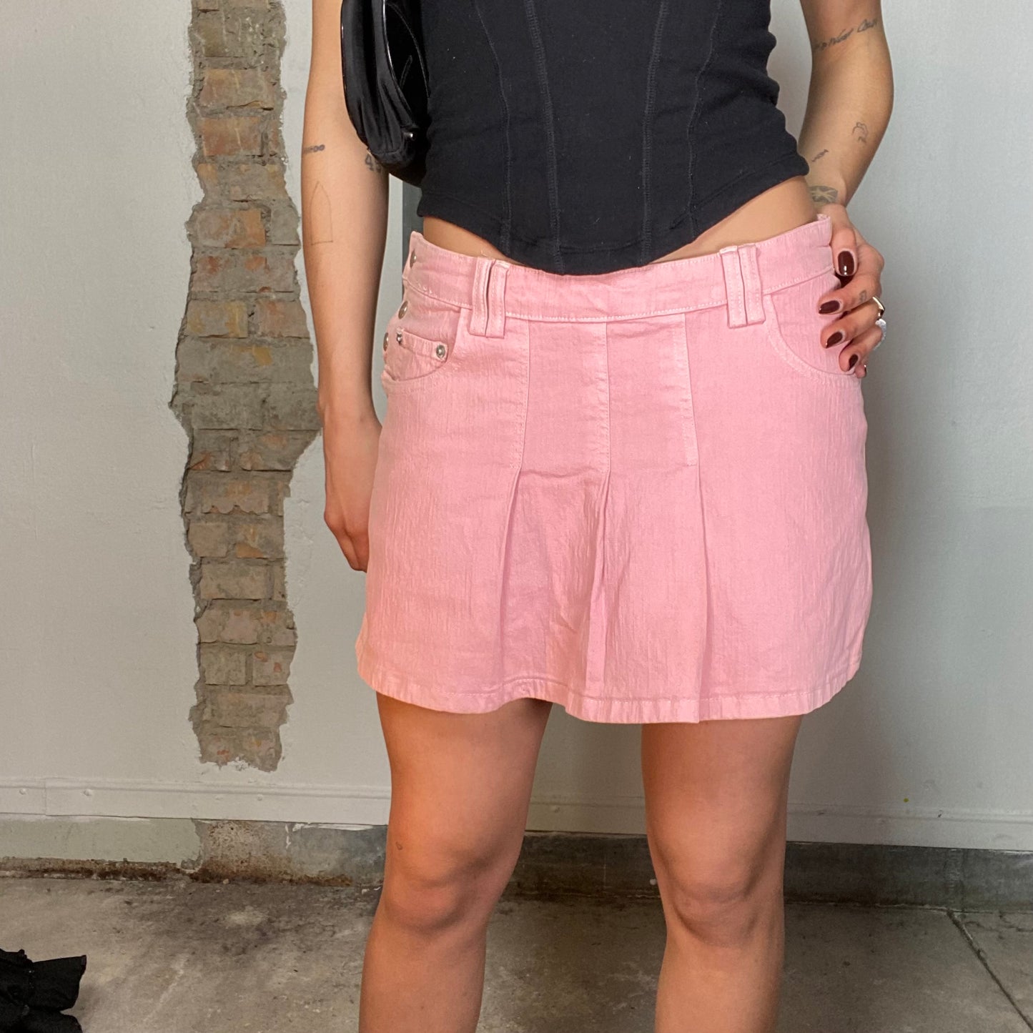 Vintage 2000's Downtown Girl Pink Denim Pleated Mini Skirt (S)