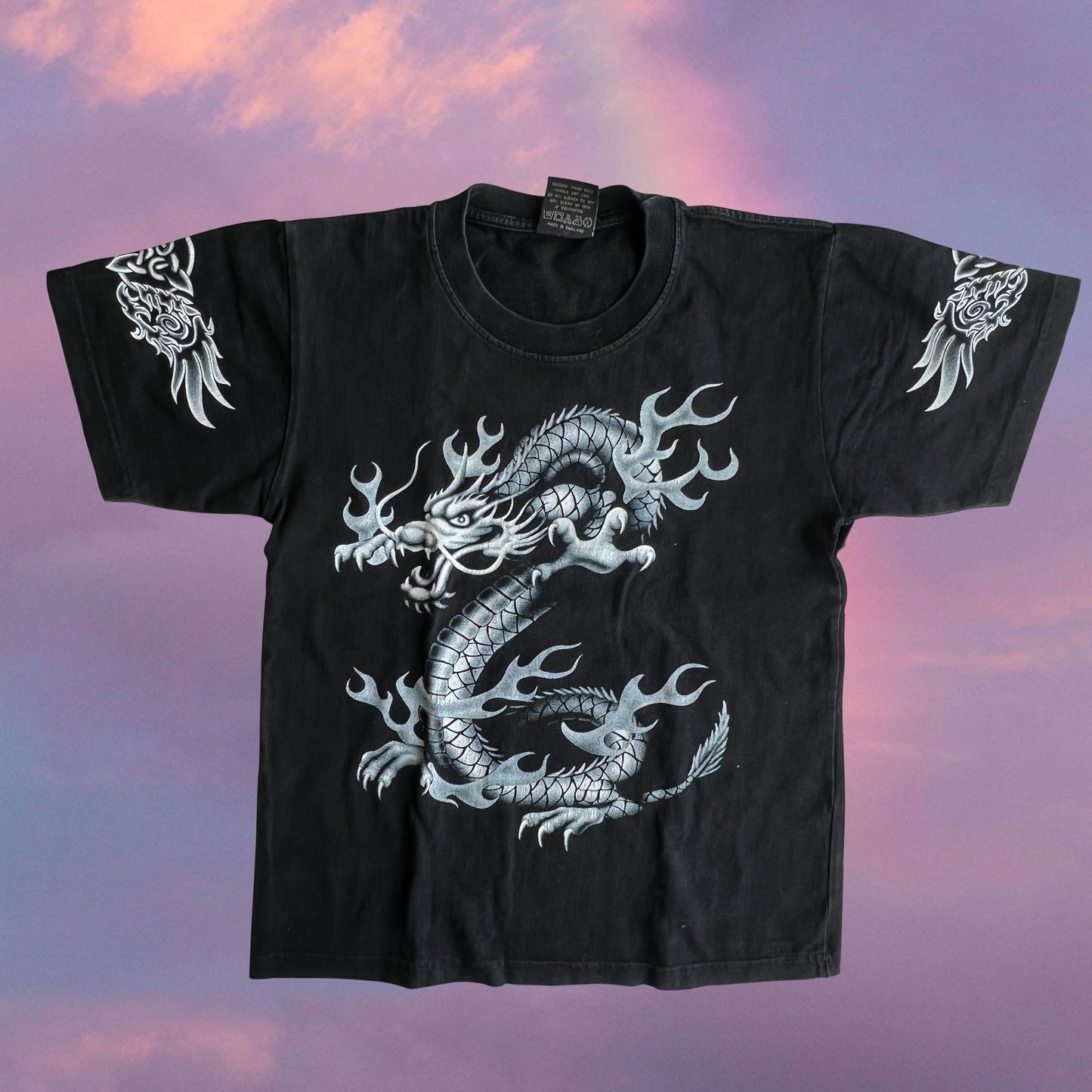 Vintage 90's Skater Dragon Tribal Print Black T-Shirt (XS/S)