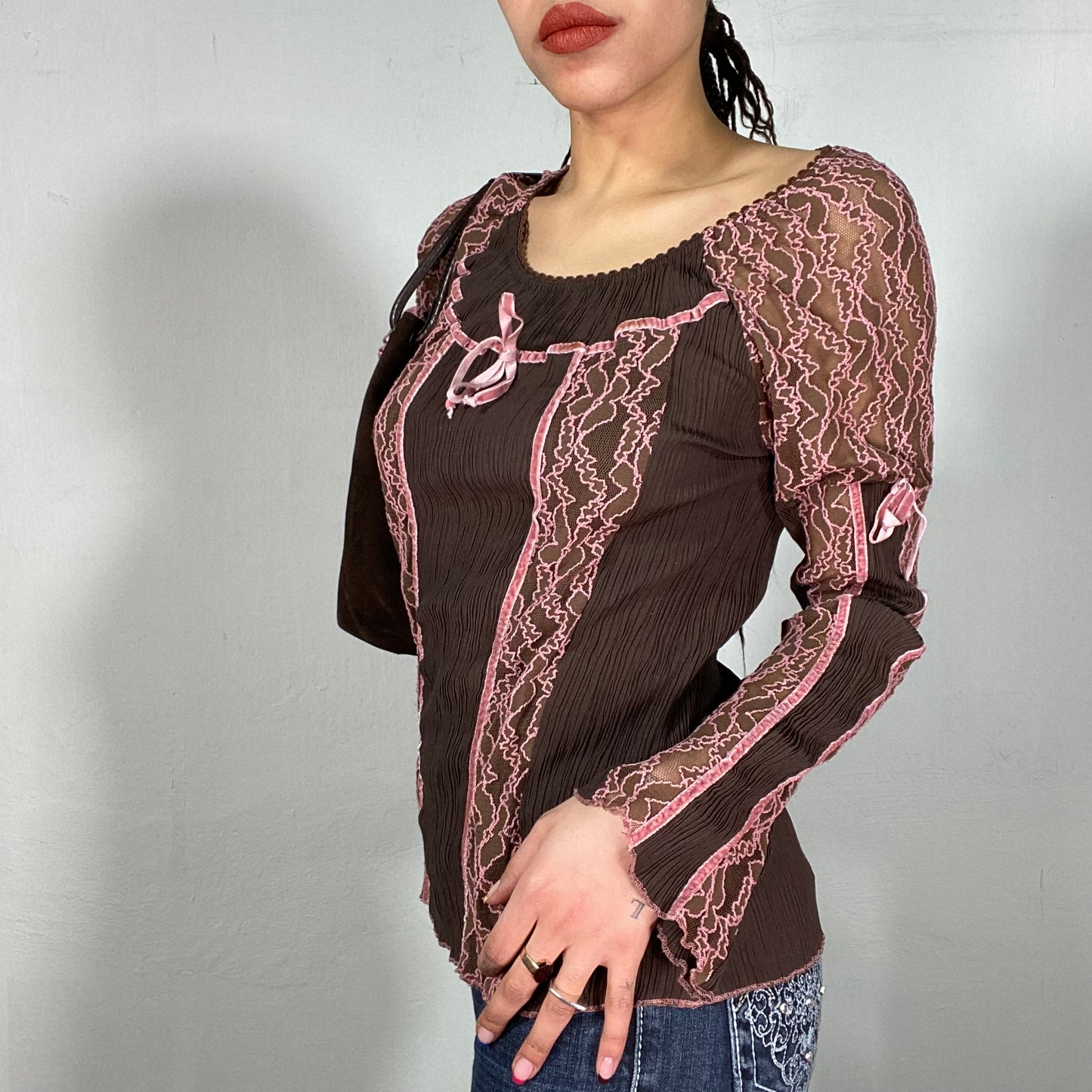 Vintage 90's Romantic Brown Plissee Shirt with Pink Lace Details (M)