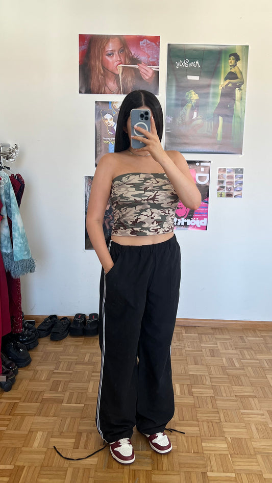 Vintage 90's Sporty Black Low Waisted Track Trainer Pants (S/M)