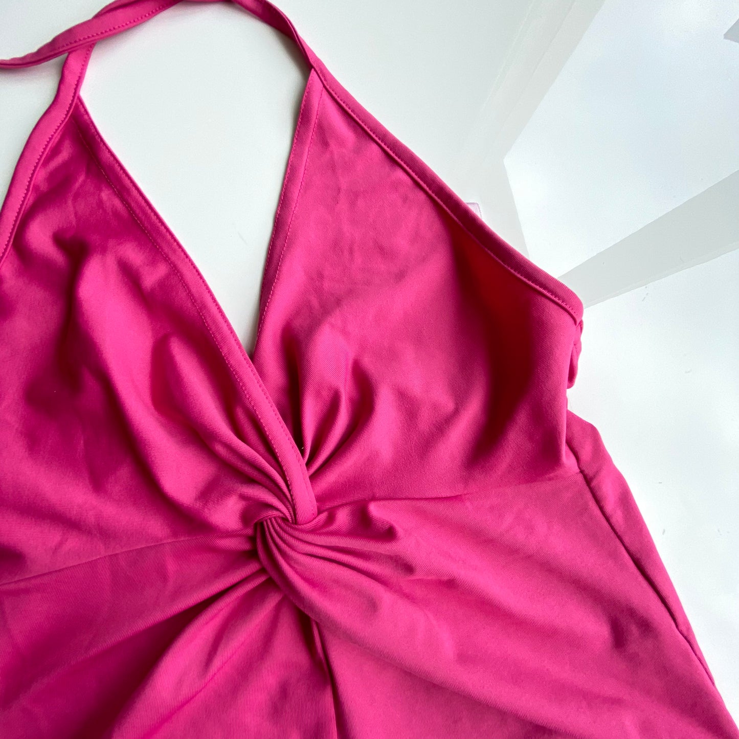 Vintage Y2K Summer Hot Pink Halter Neck with Front Knot (XS/S)