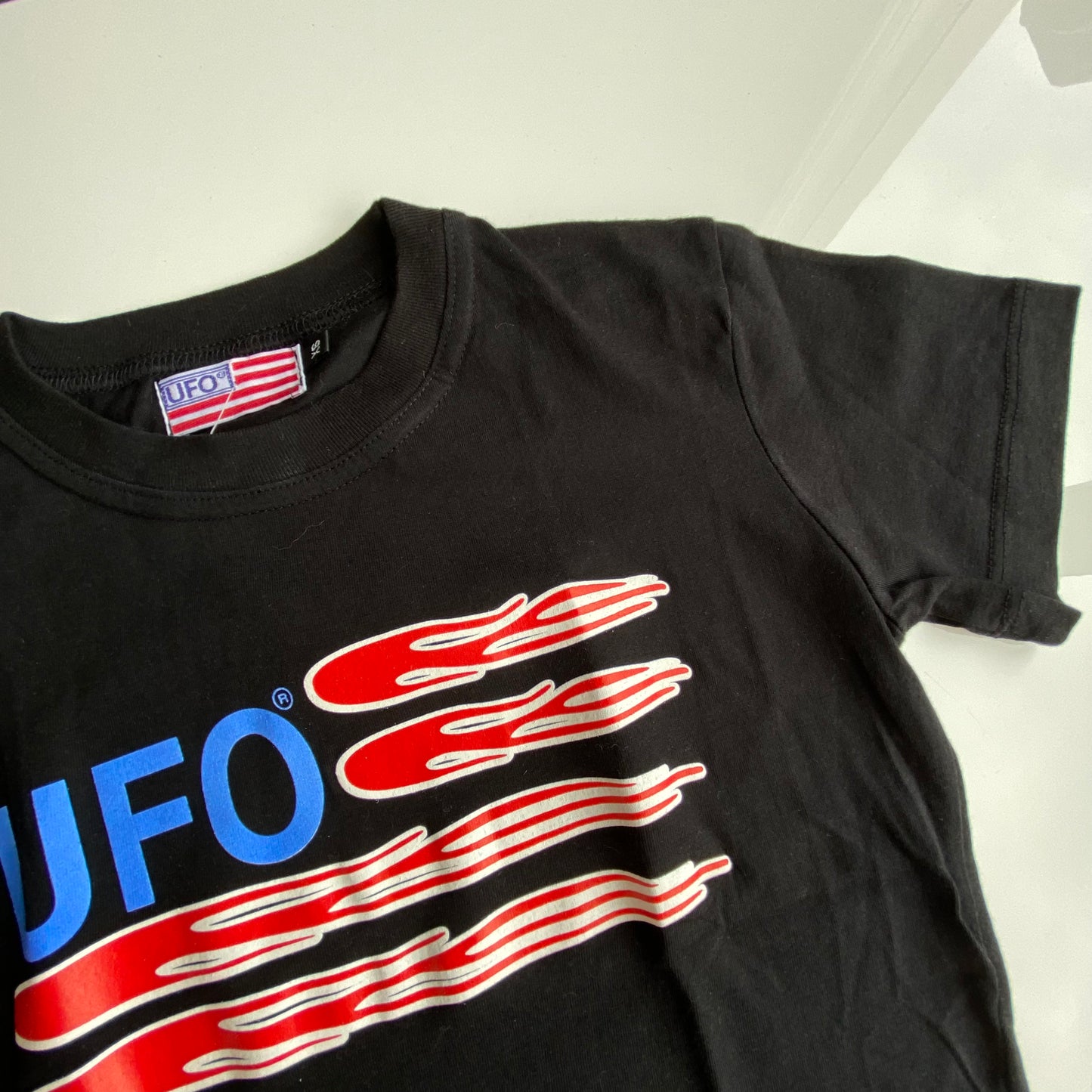 Vintage 90's Skater UFO Flag Logo Black Baby Tee (XS/S)