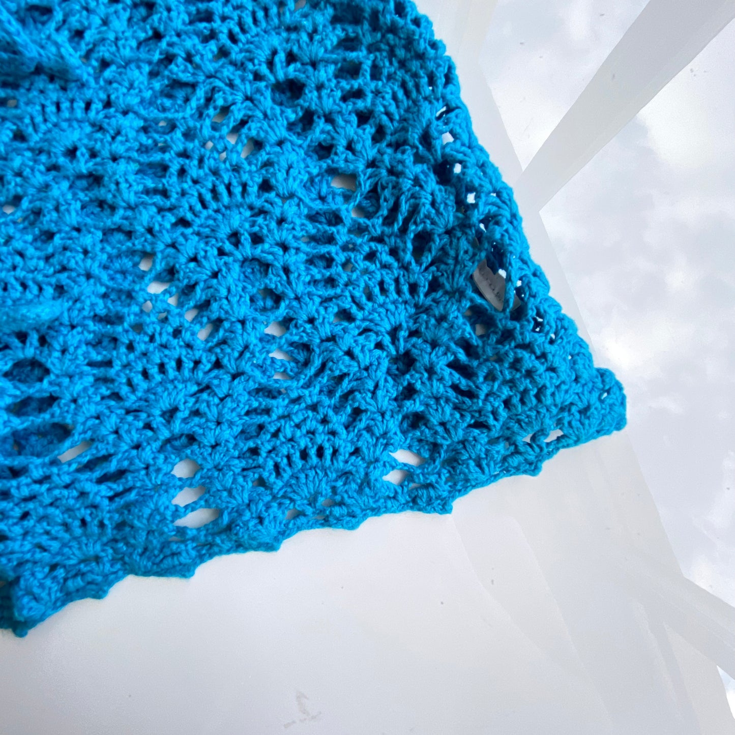 Vintage 90's Summer Turquoise Blue Crochet Top (XS)