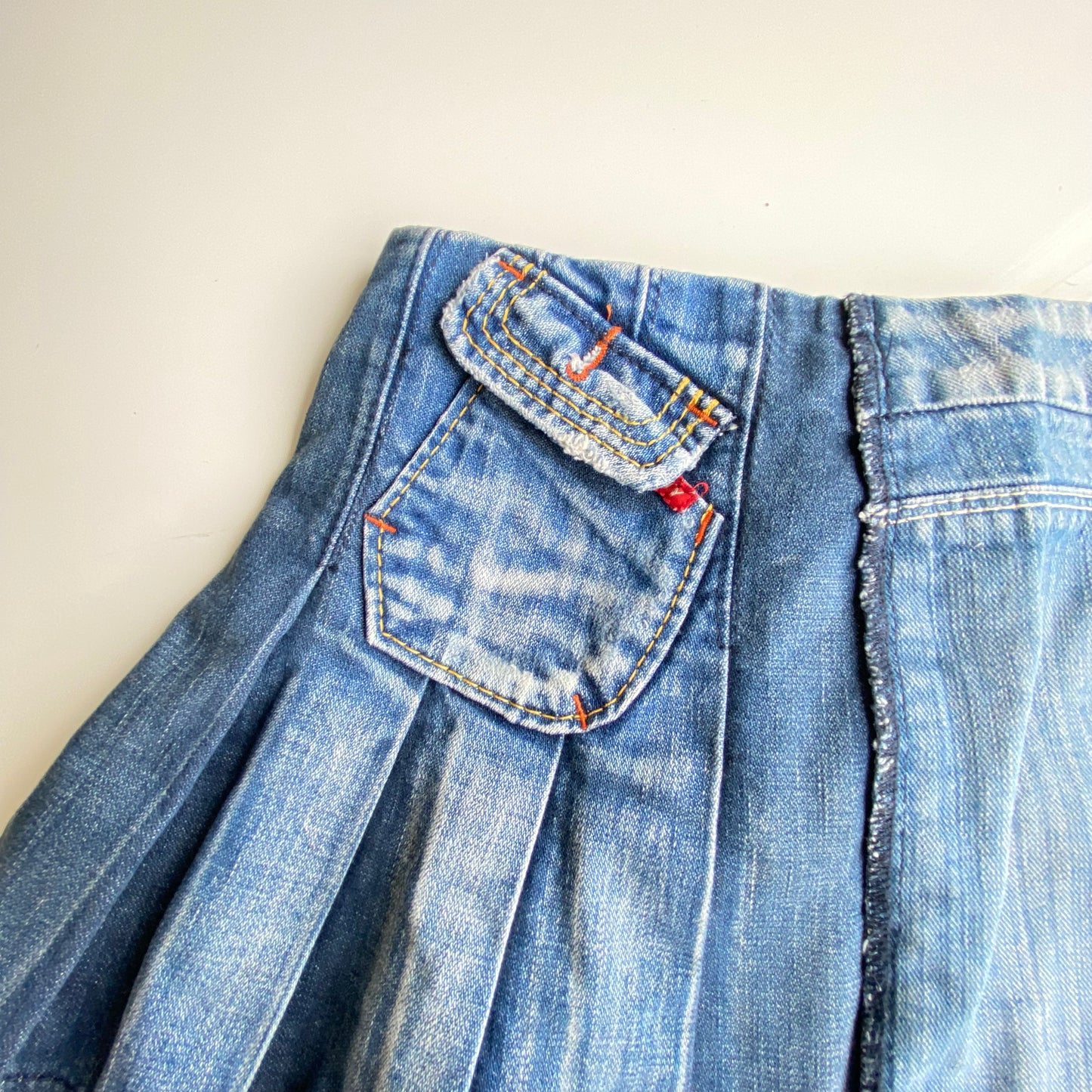 Vintage 90's Miss Sixty Denim Pleated Mini Skirt (S / 36 EU / UK 8 / US 4)