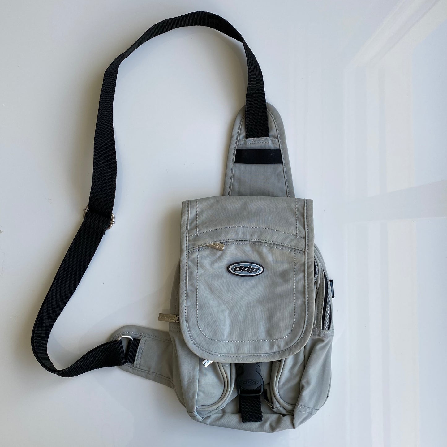 Vintage 90's Techwear Gray One Shoulder Backpack