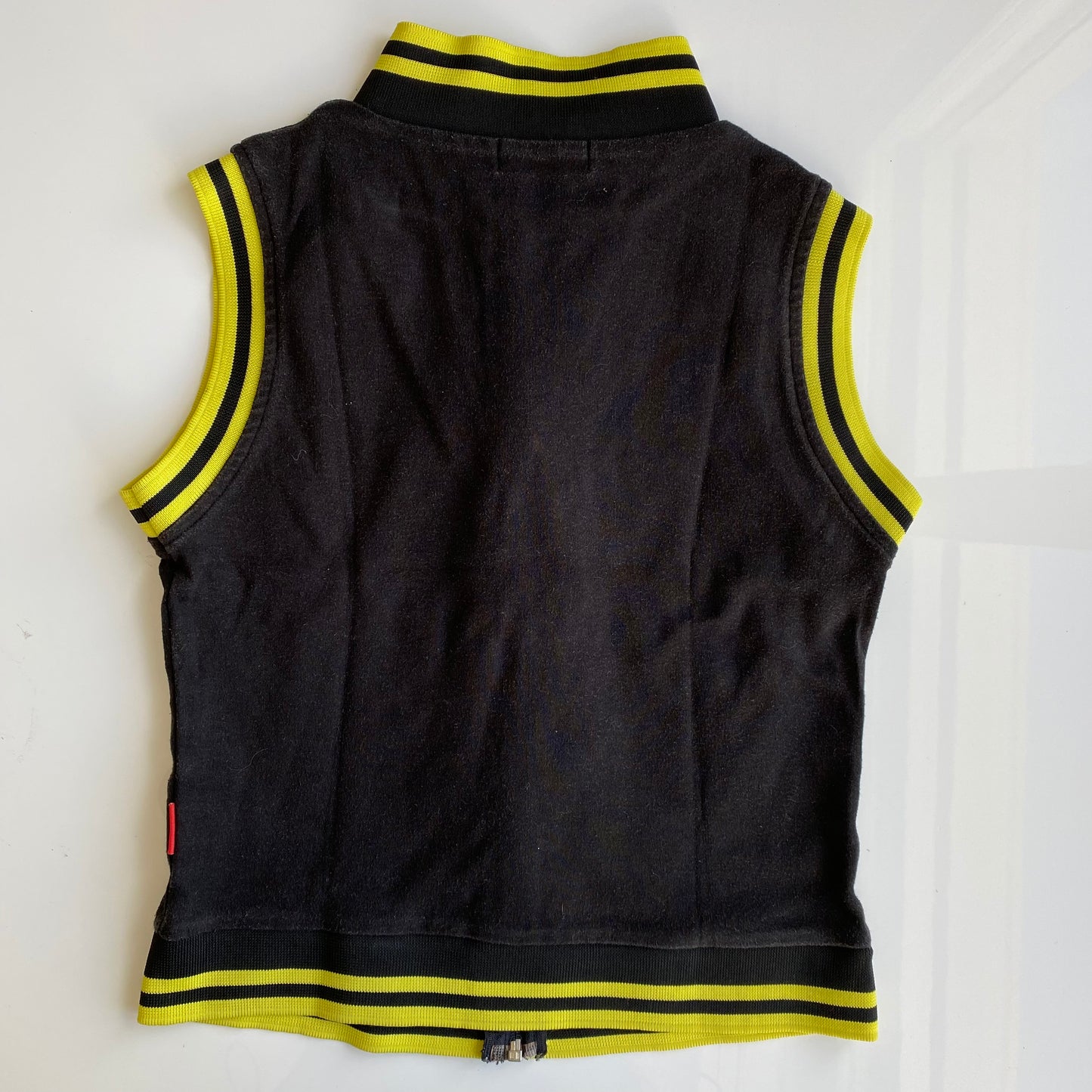 Vintage 90's Sporty Skater Jamaica Flag Black and Yellow Zip Up Vest (S)