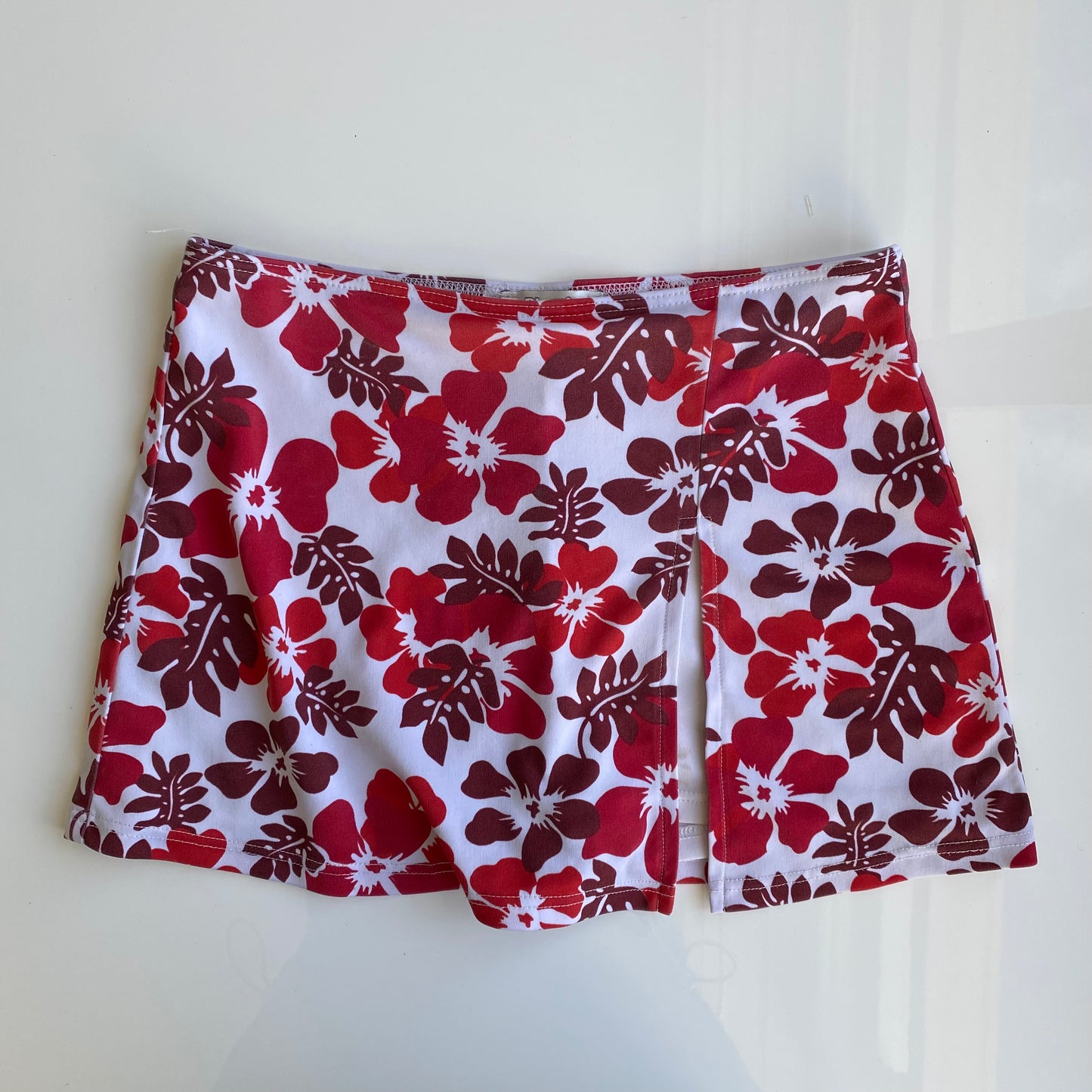 Vintage 90's Beachwear Red Hibiscus Print Mini Skirt with Shorts Underneath (XS)