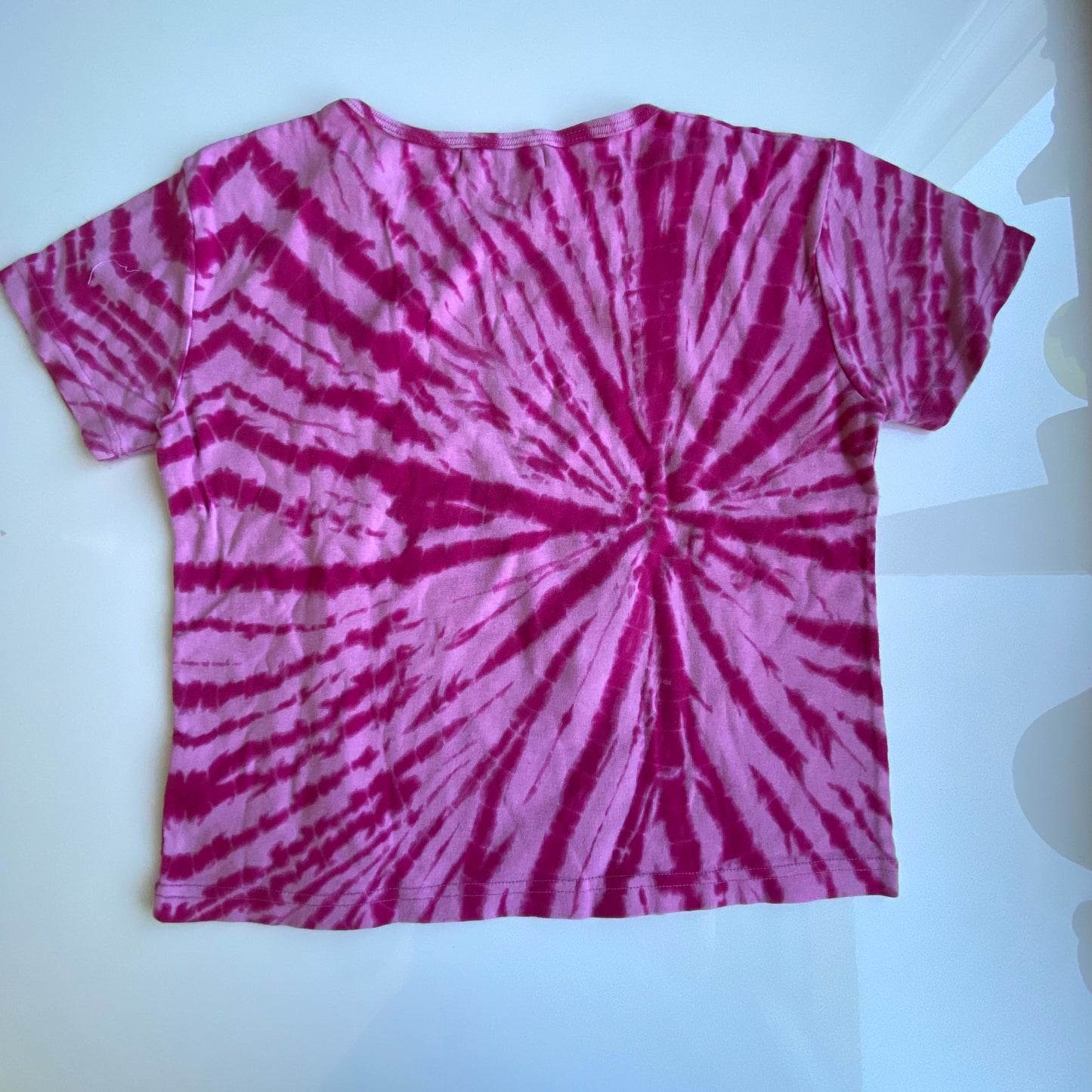 Vintage 90’s Indie Hippie Pink Heart Tie Dye Baby Tee (L)