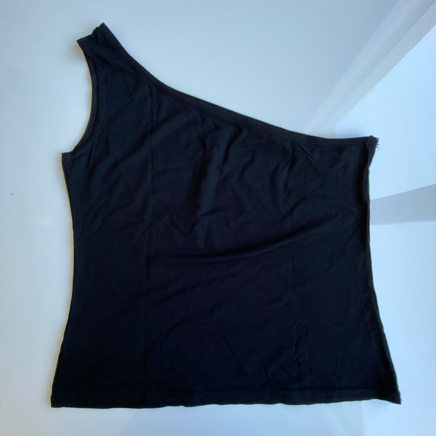 Vintage 90’s Funky Apple Graphic Black One Shoulder Top (M/L)