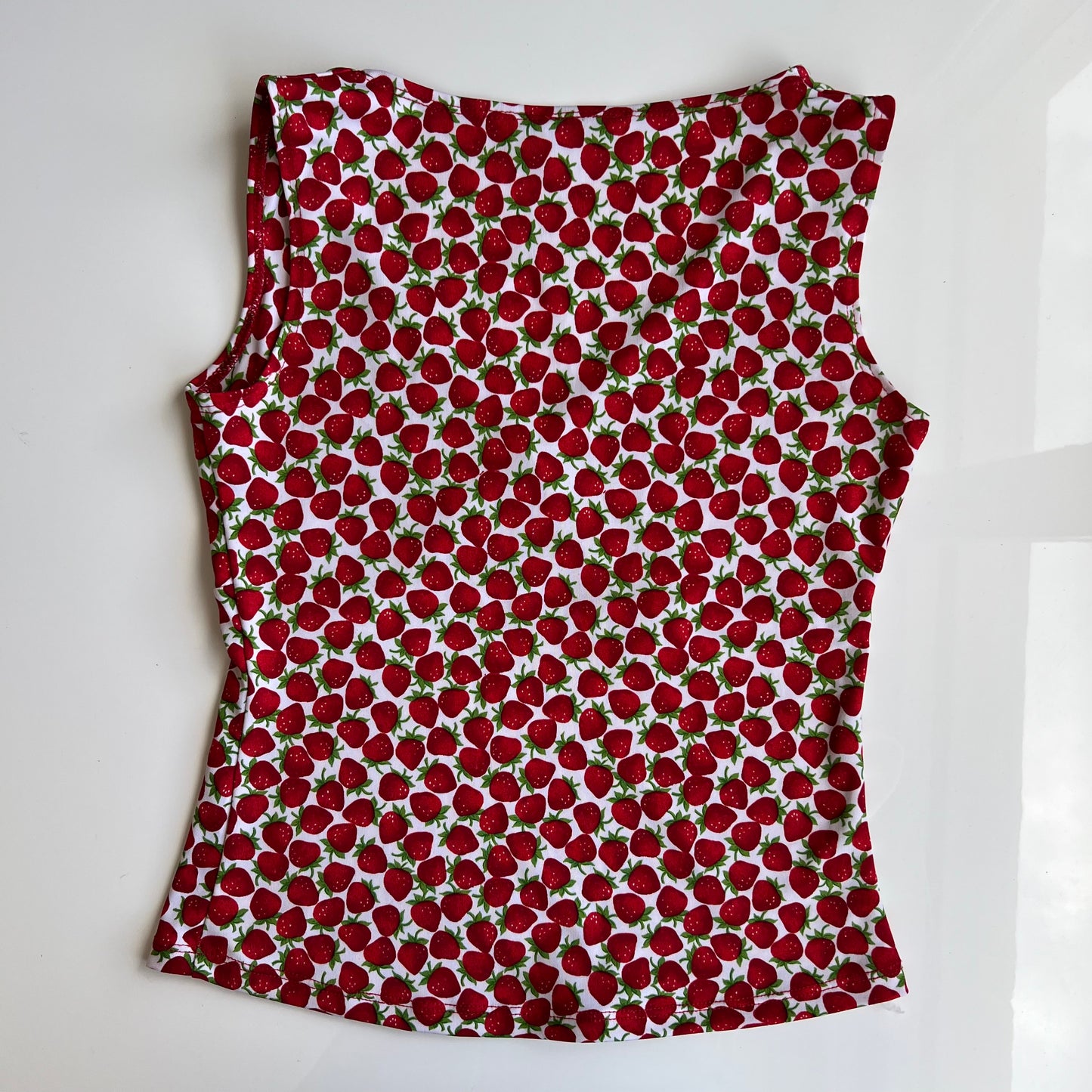 Vintage 90's Cute Strawberry Print Top (S)