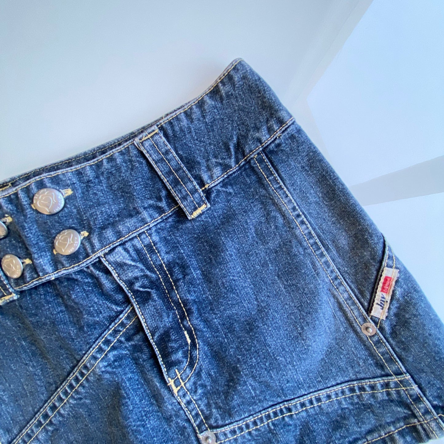 Vintage 90’s Grunge Denim Mini Skirt with Belt Buckle Detail and Contrast Stitch (XS)