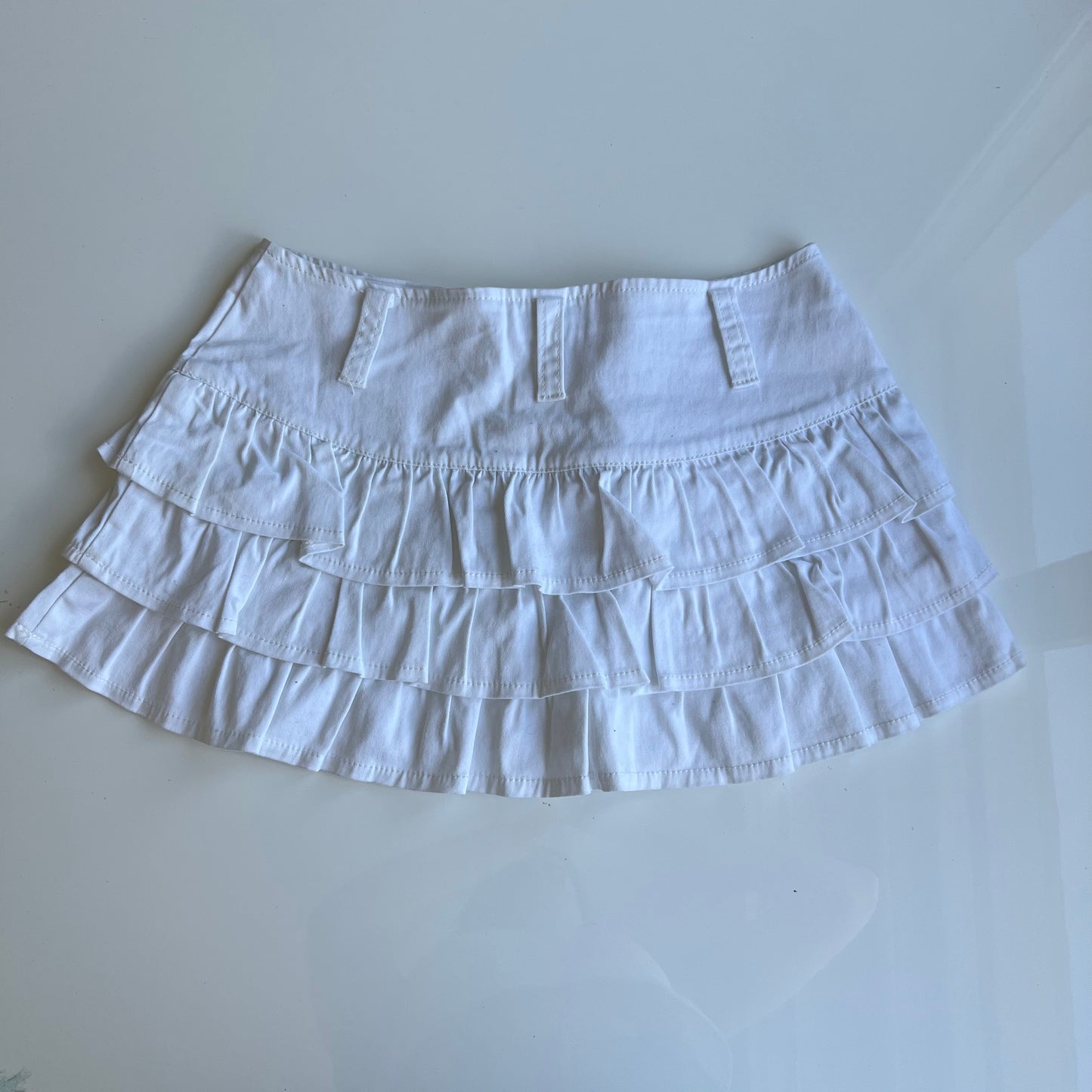 Vintage 90's Boho White Ruffle Mini Skirt (36 EU / UK 8 / US 4)