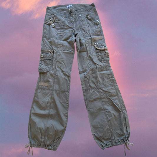 Vintage 90’s Khaki Low Waist Baggy Cargo Pants (XS)