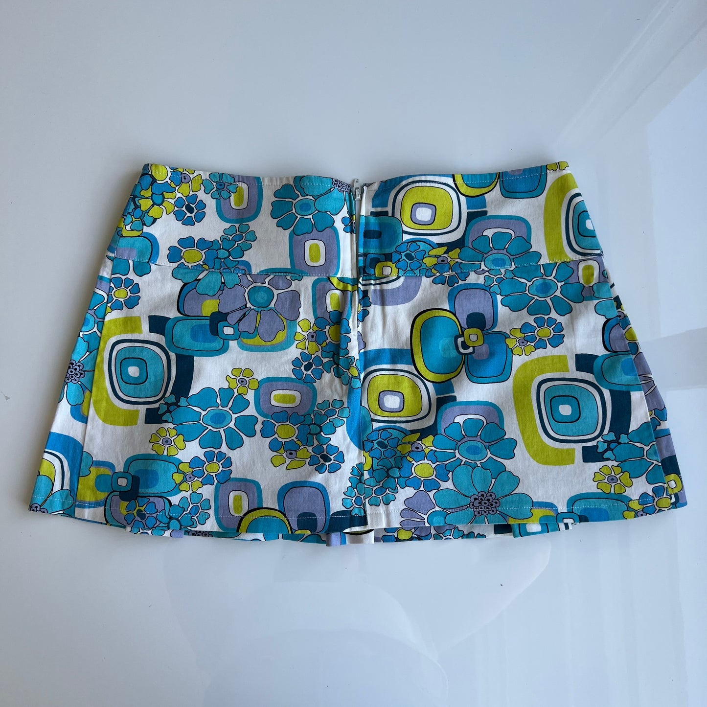 Vintage 90's Blue Groovy Print Pleated Mini Skirt (36 EU / UK 8 / US 4)