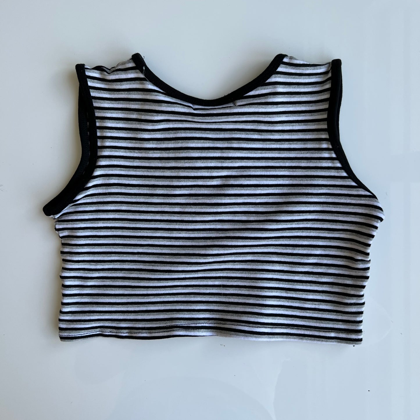 Vintage 90's Skater Striped Black and White Ultra Cropped Tank Top (XXS/XS)