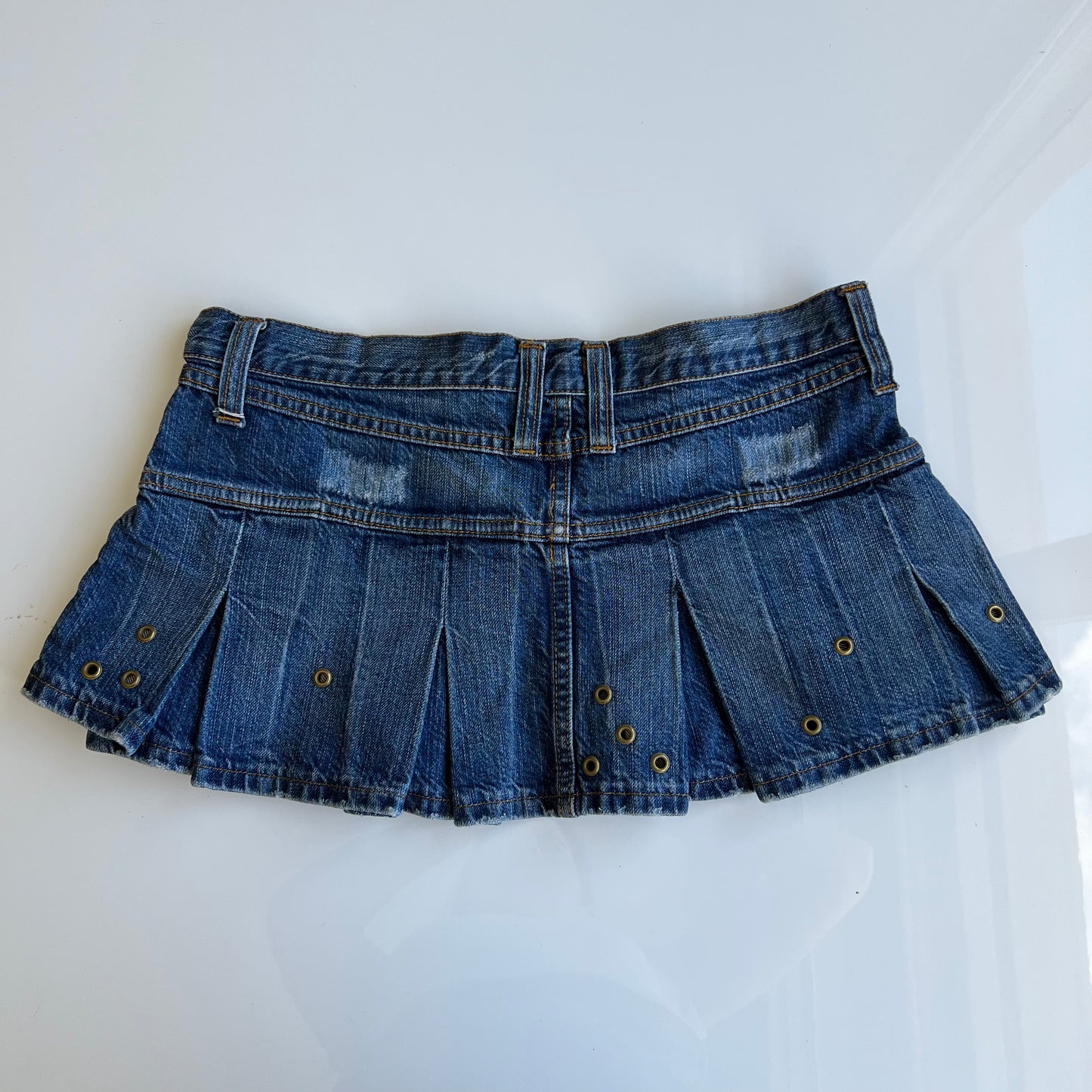 Vintage Y2K Rockstar Blue Denim Pleated Mini Skirt with Grommet Detail (36 EU / UK 8 / US 4)