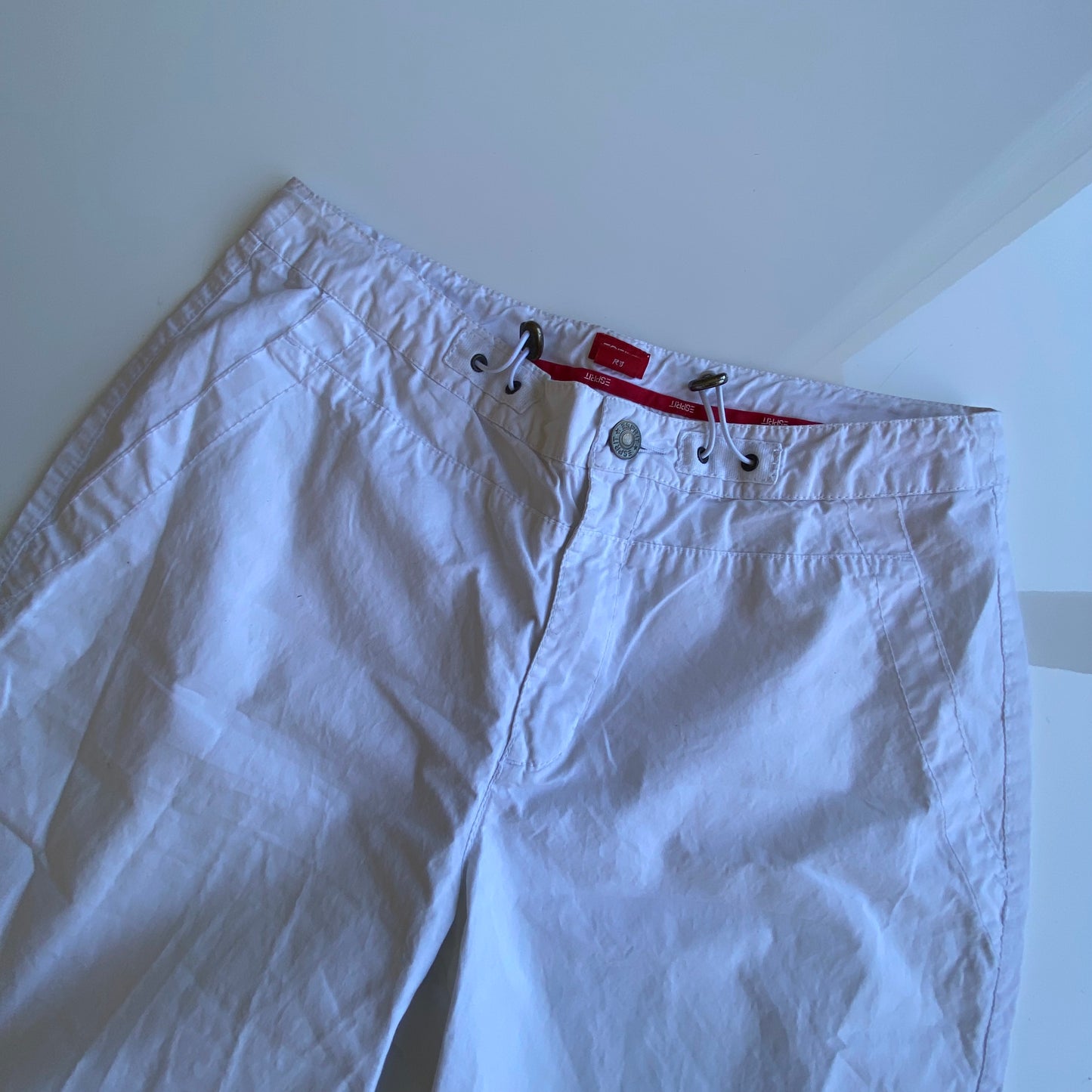 Vintage 90’s Skater White Capri Cargo Pants (S)