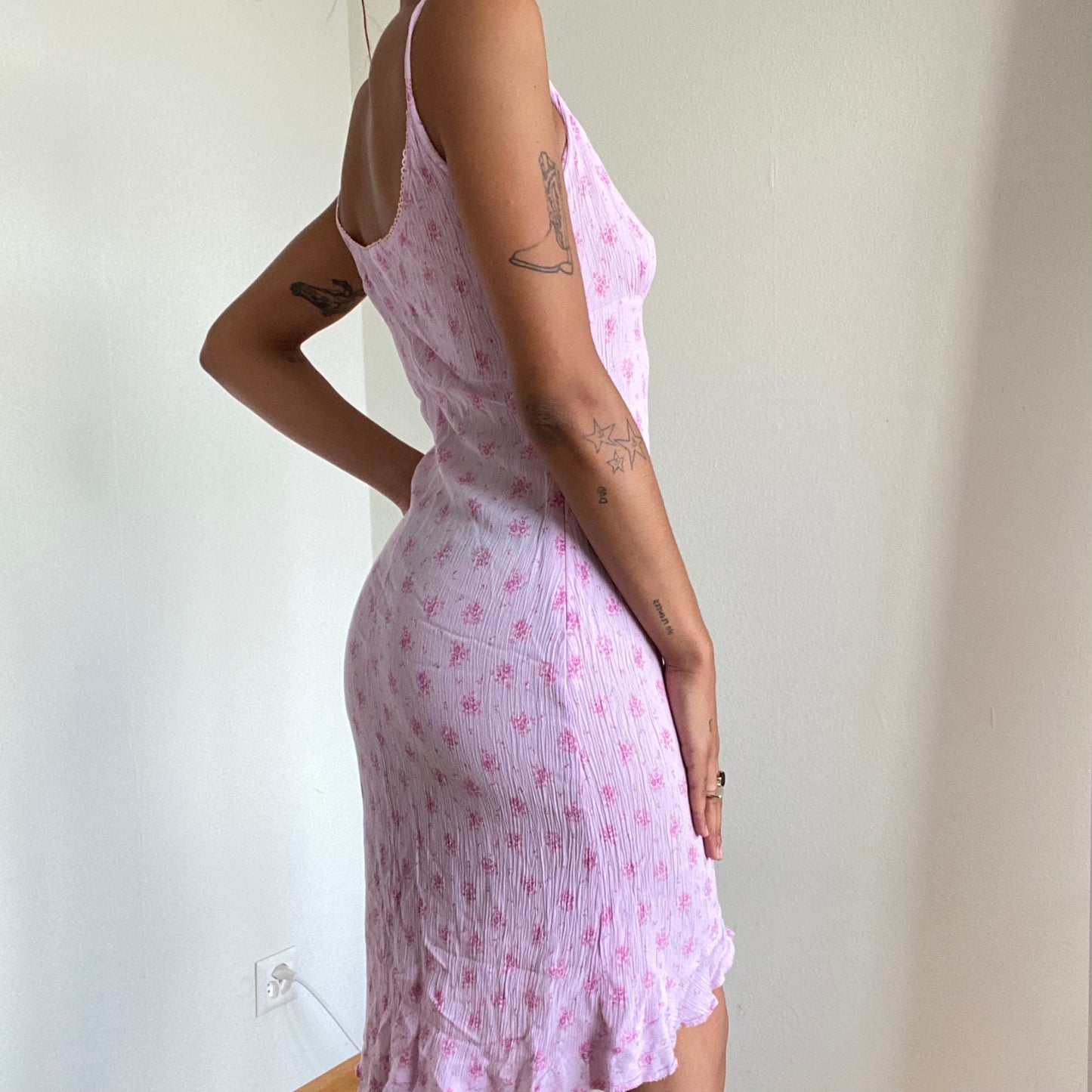 Vintage 90’s Romantic Baby Pink Floral Mini Dress (S)