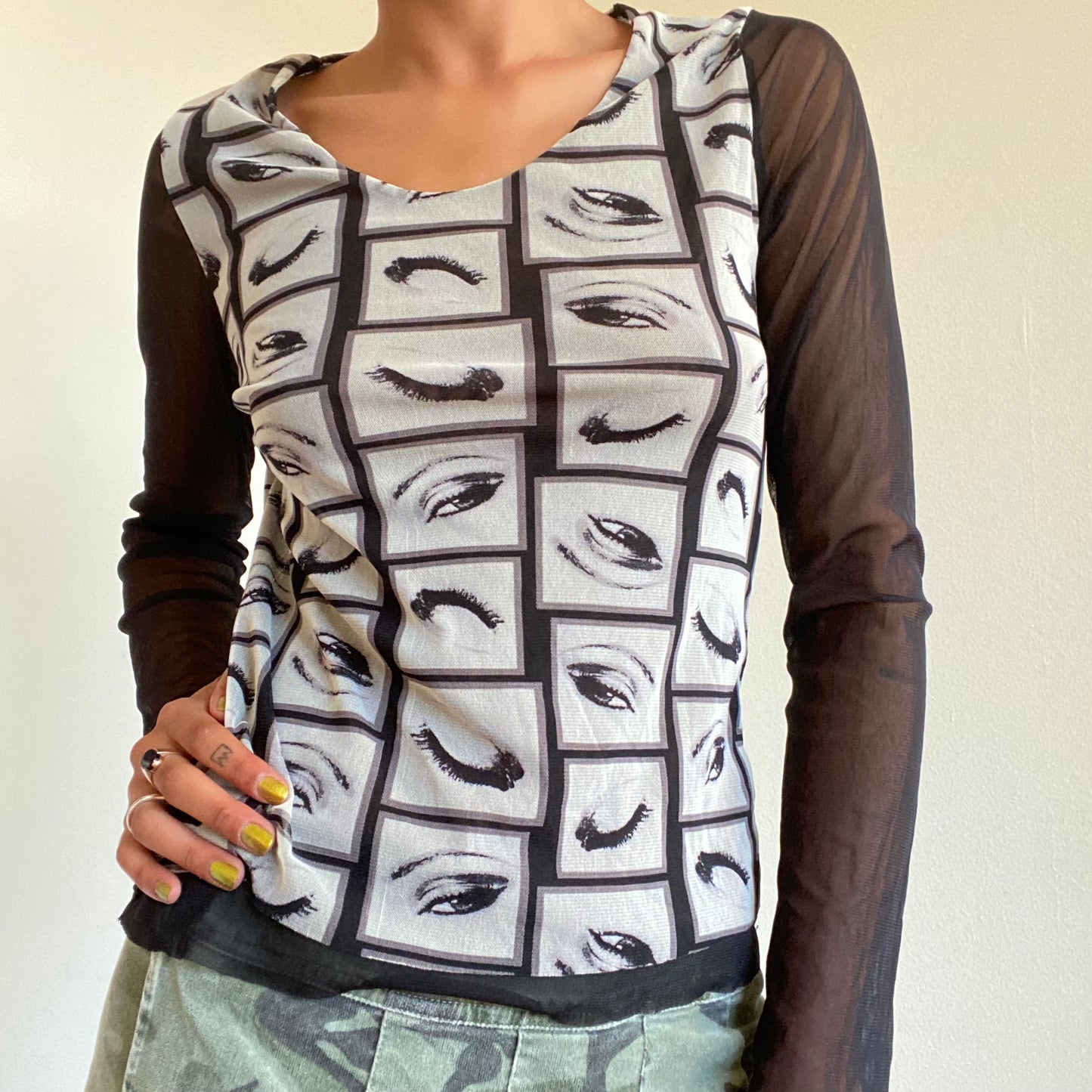 Vintage 90’s Archive Eye Print Mesh Longsleeve Top (M)