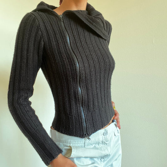 Vintage 90’s Skater Black Ribbed Asymmetrical Zip Up (S/M)