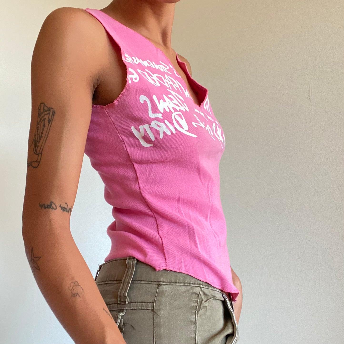 Vintage 90’s Skater Pink Tank Top With White Writing (M)