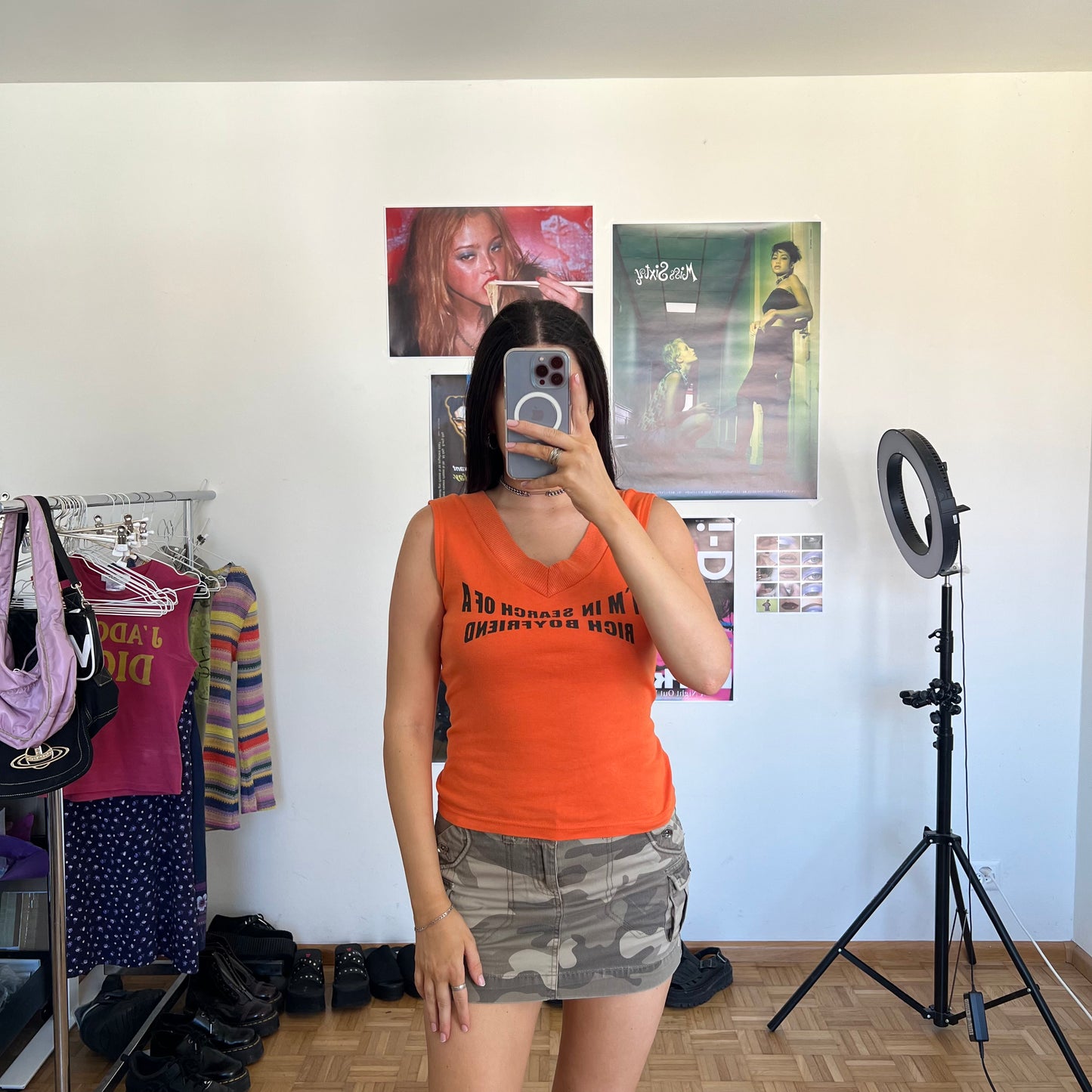 Vintage Y2K “In Search of a Rich Boyfriend” Orange Tank Top (M)