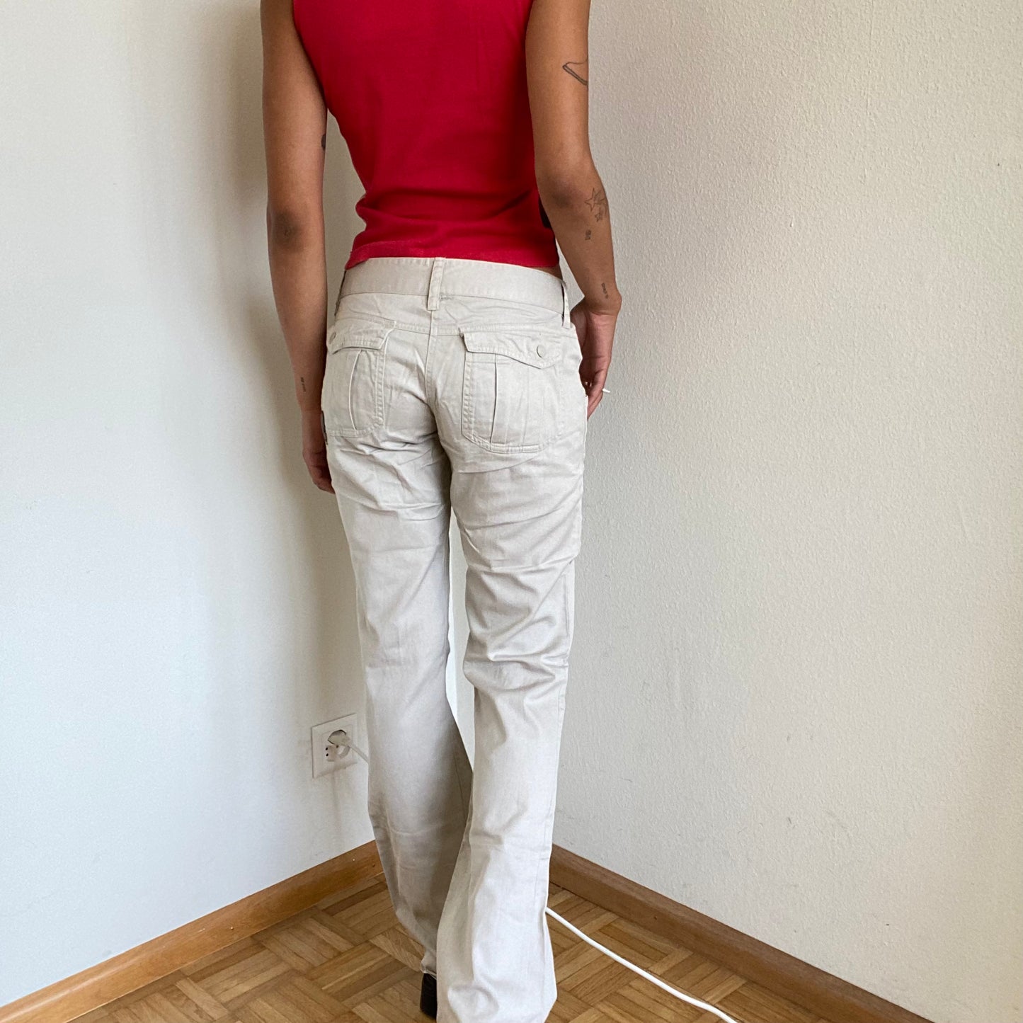 Vintage 90's Skater Cream Low Waist Flared Cargo Pants (S)