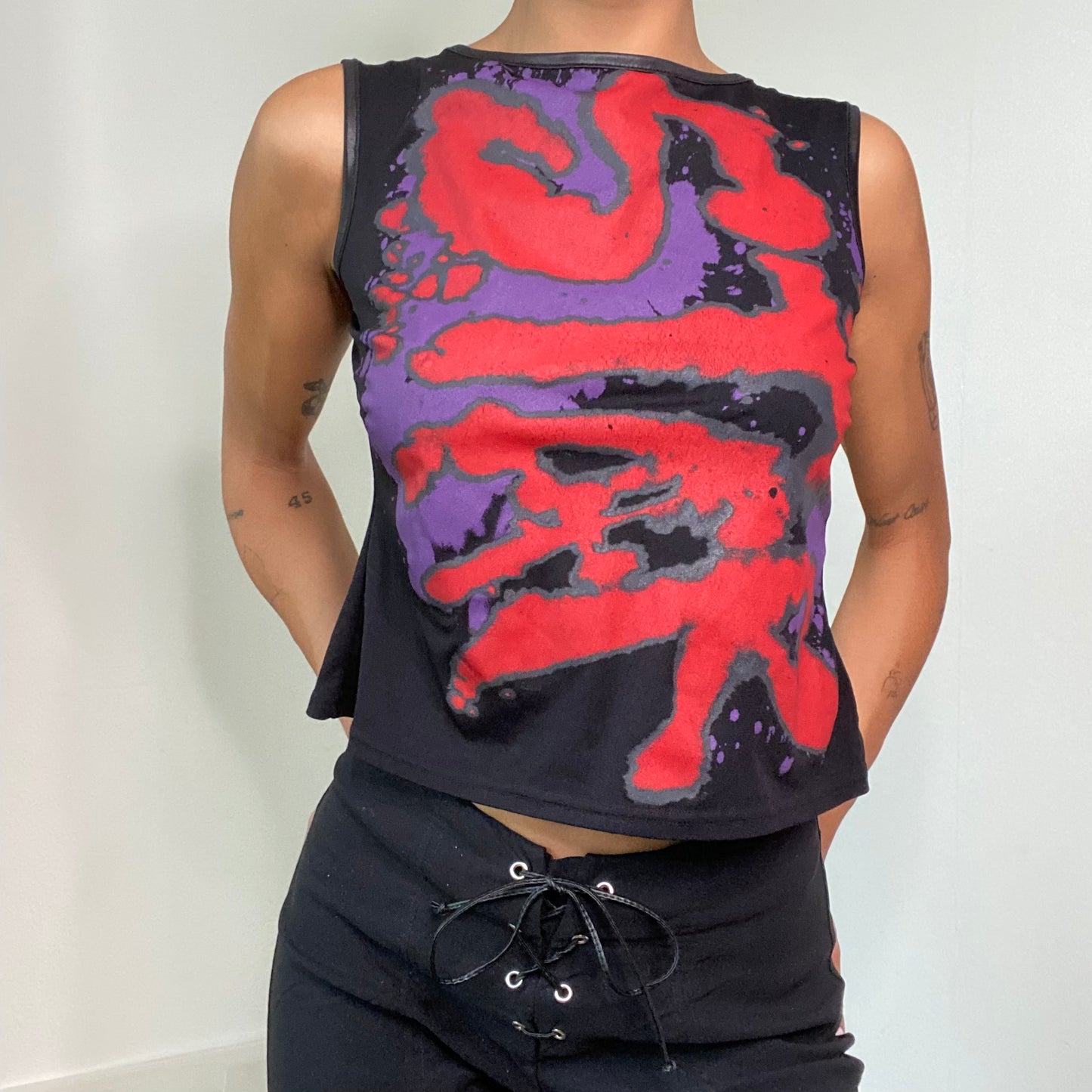 Vintage 90’s Skater Black Top with Graffiti "STAR" Print (S)