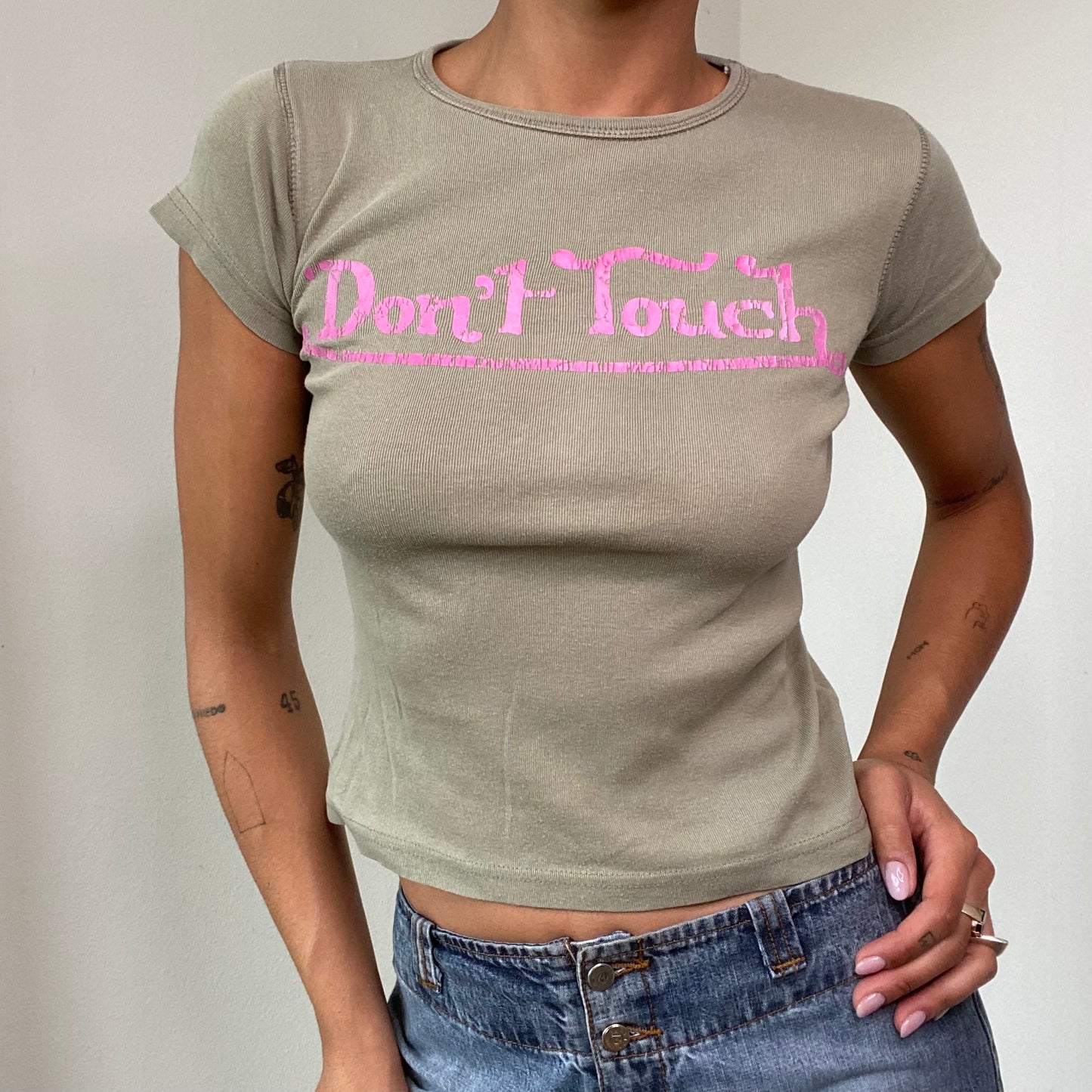 Vintage 90's Skater 'Don't Touch' Khaki Baby Tee (S)