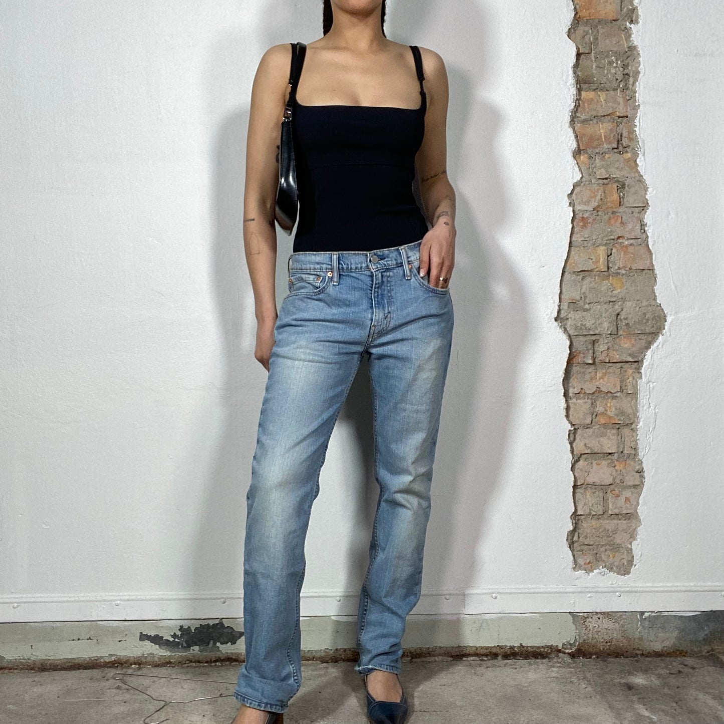 Vintage 90's Levi's Light Wash Straight Leg Jeans (S/M)