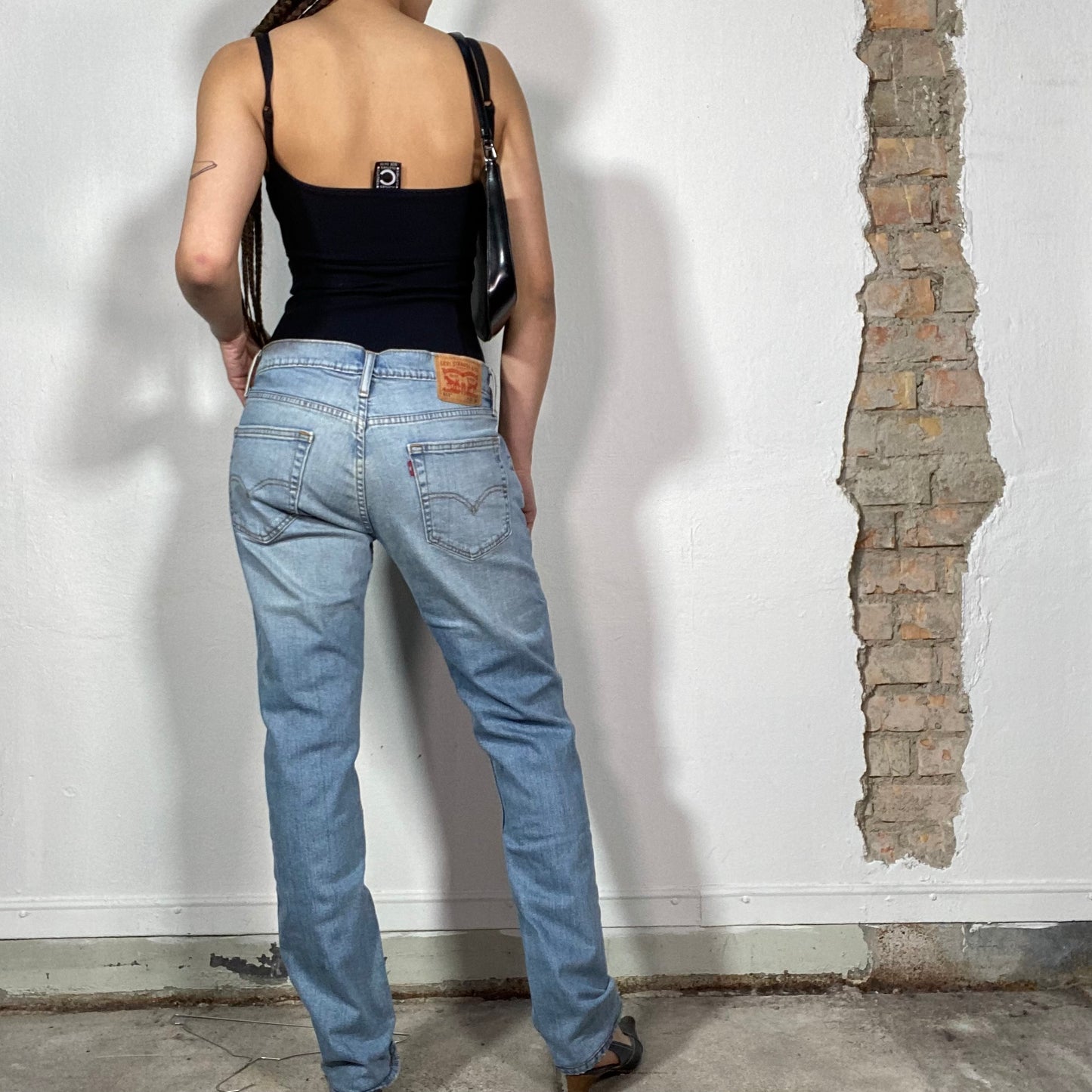 Vintage 90's Levi's Light Wash Straight Leg Jeans (S/M)