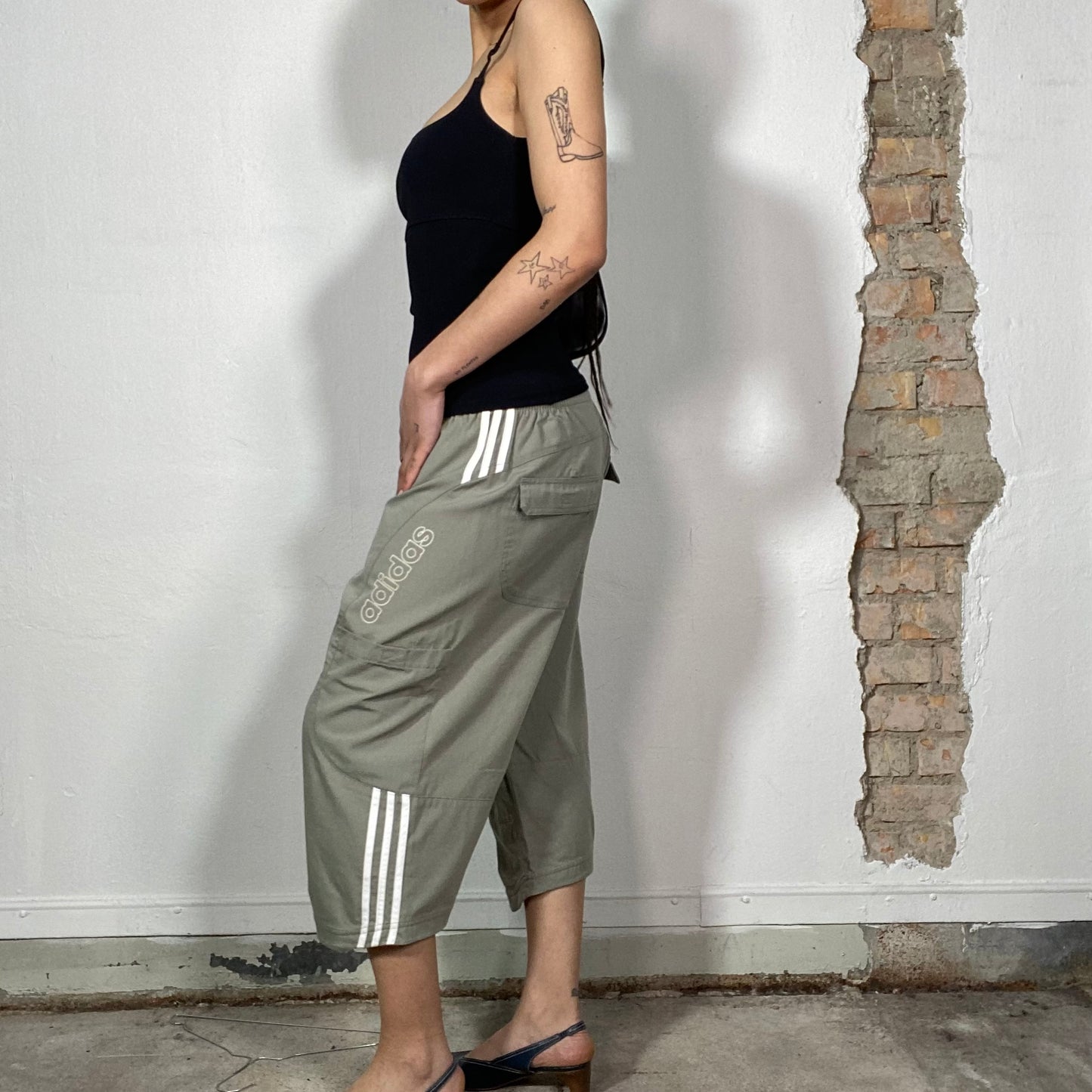 Vintage 90's Adidas Khaki Cargo Capris with Side Stripes (M)