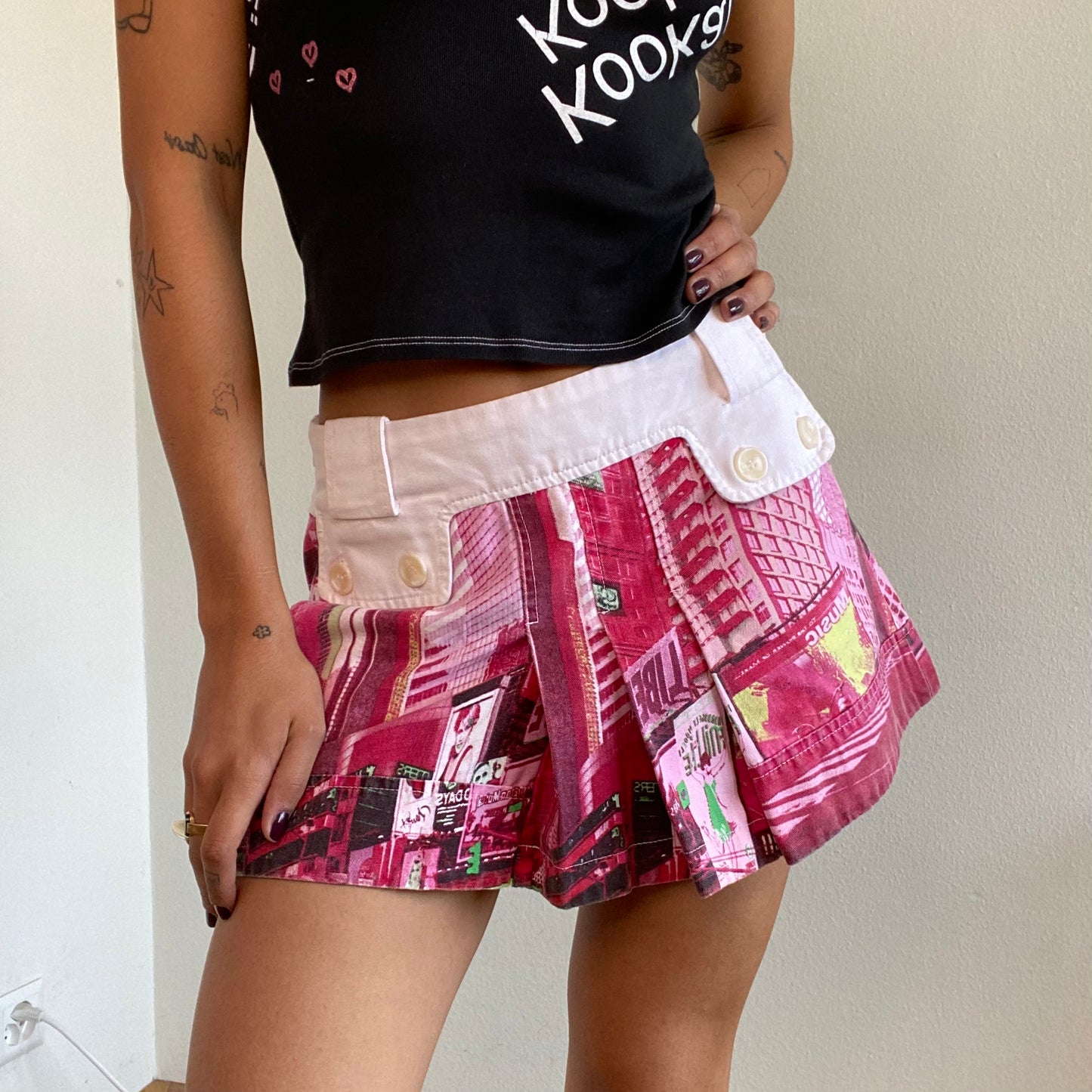 Vintage 90's Archive Custo Barcelona Pink City Print Mini Skirt (S/M)