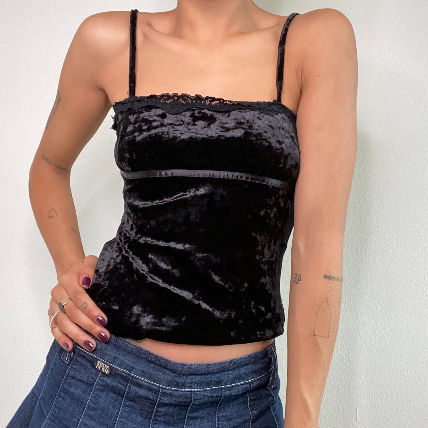 Vintage 90's Goth Black Velvet Cami Top with Lace Trim (S/M)