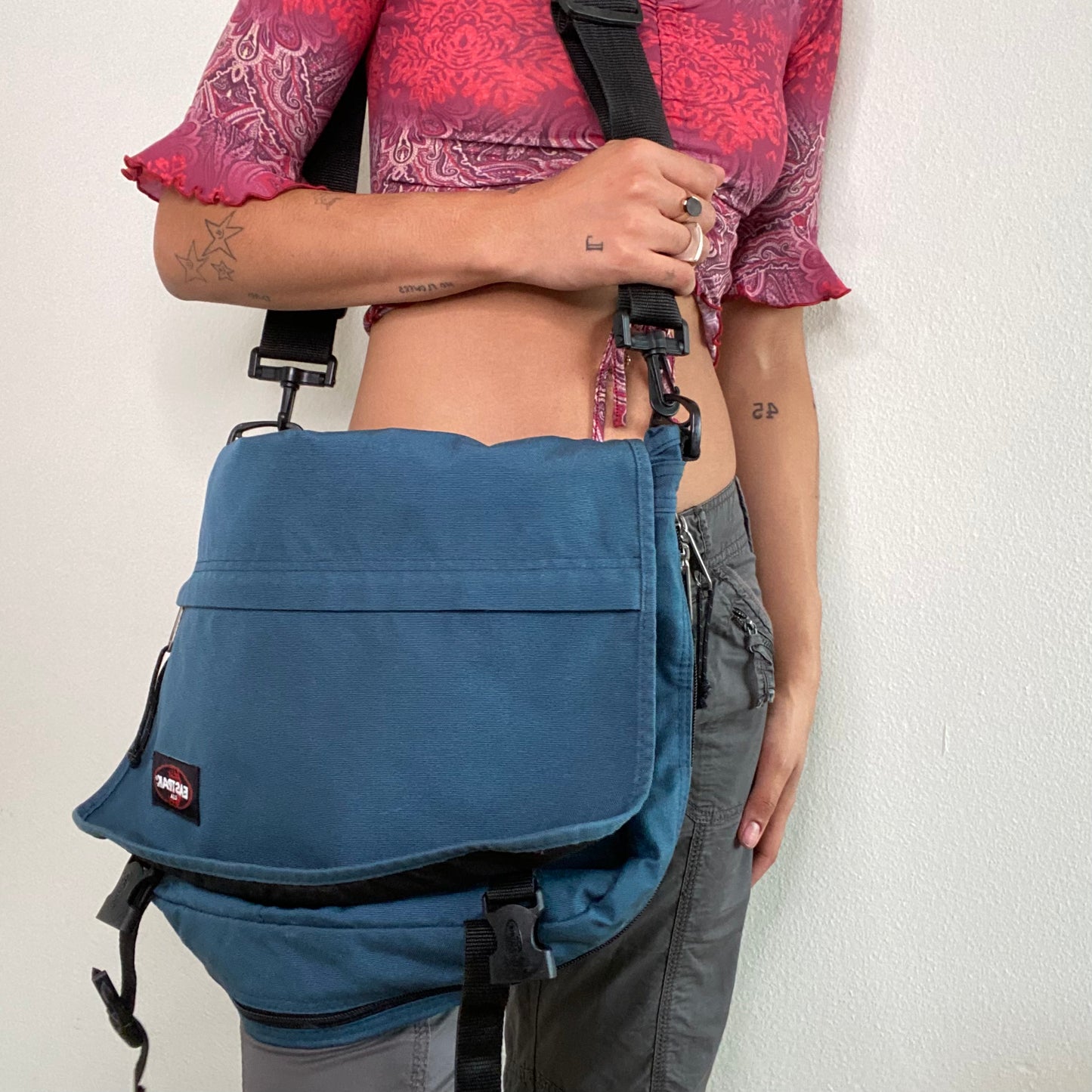 Vintage 90's Skater Eastpak Blue Messenger Crossbody Bag