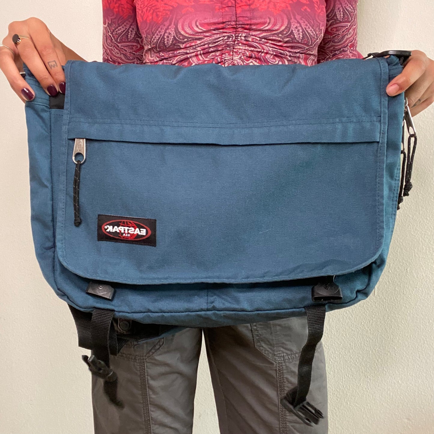 Vintage 90's Skater Eastpak Blue Messenger Crossbody Bag