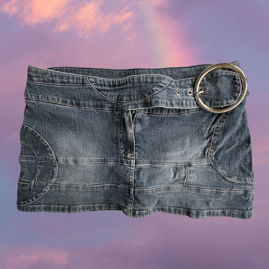 Vintage Y2K Denim Mini Skirt with Buckle Belt Detail (38 EU / UK 10 / US 6)