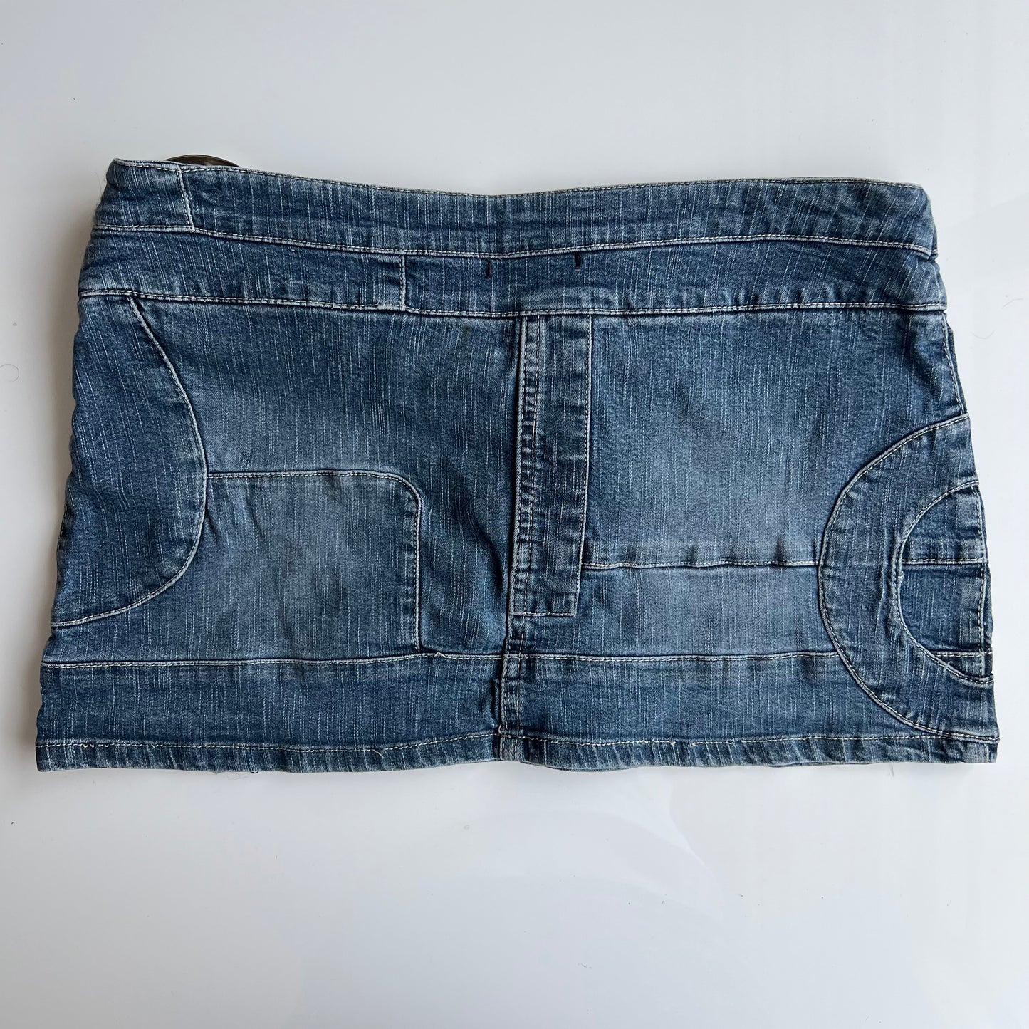 Vintage Y2K Denim Mini Skirt with Buckle Belt Detail (38 EU / UK 10 / US 6)