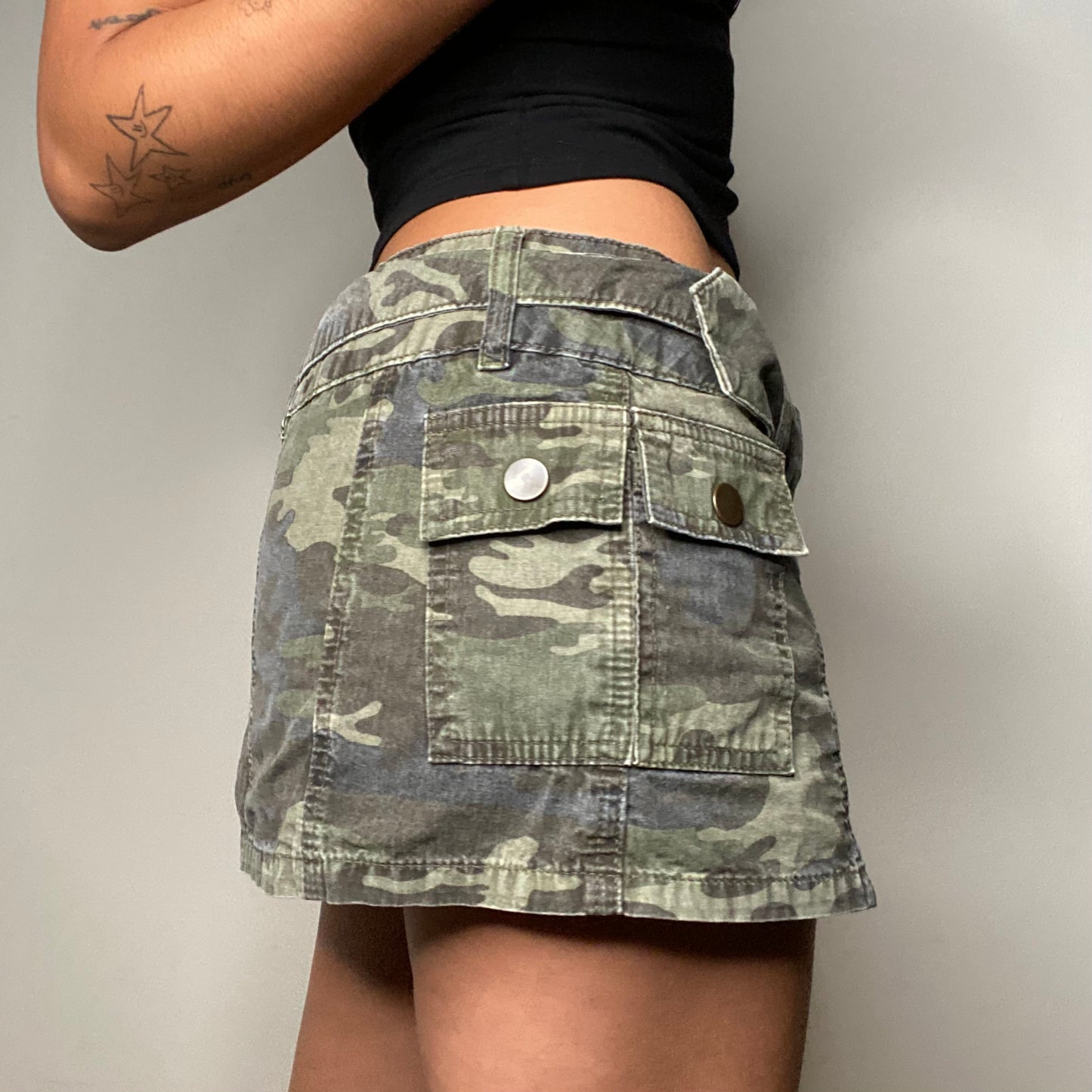 Vintage 90's Grunge Camo Mini Skirt with Big Buckle Belt (S)