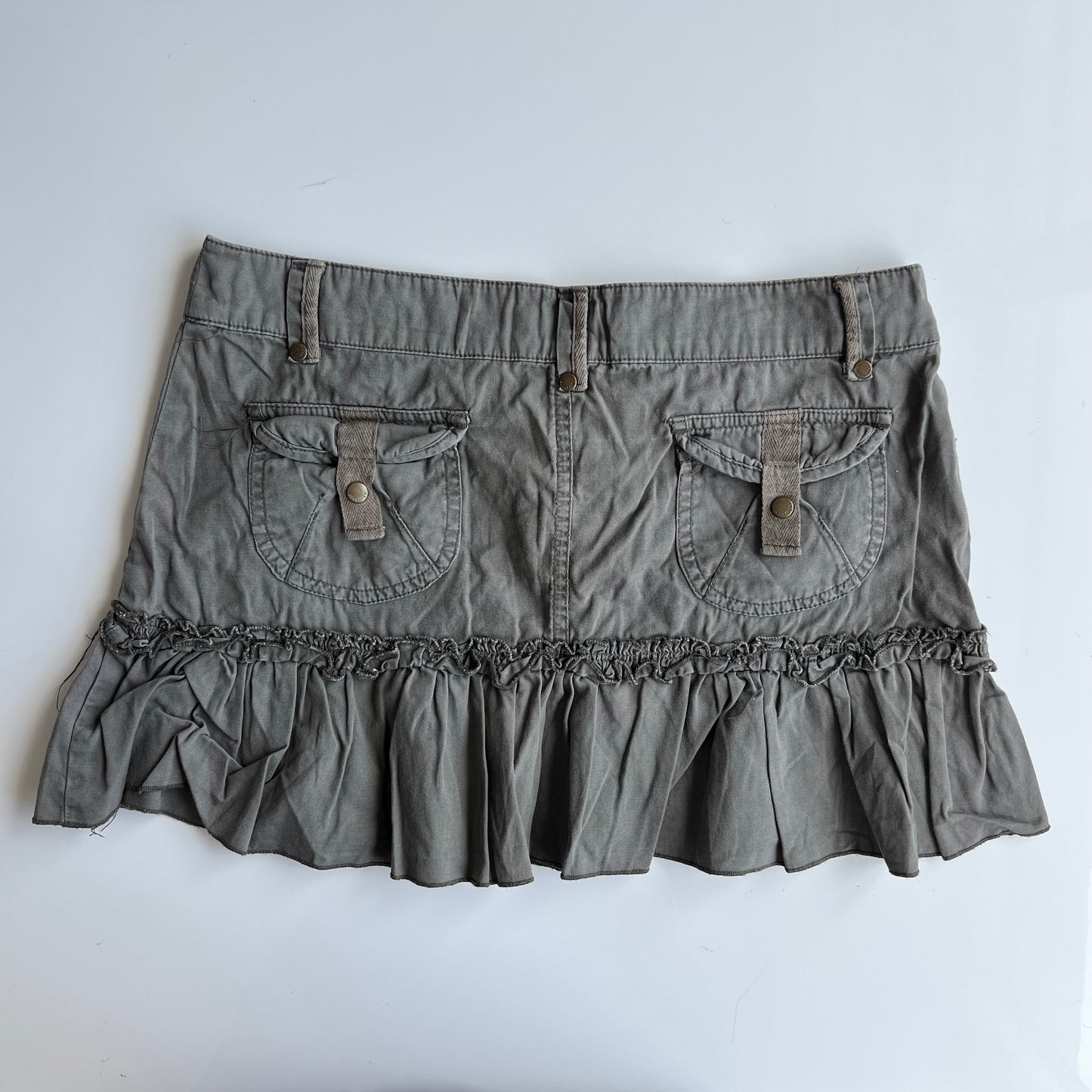 Vintage 90's Cargo Khaki Ruffle Mini Skirt (36 EU / UK 8 / US 4)