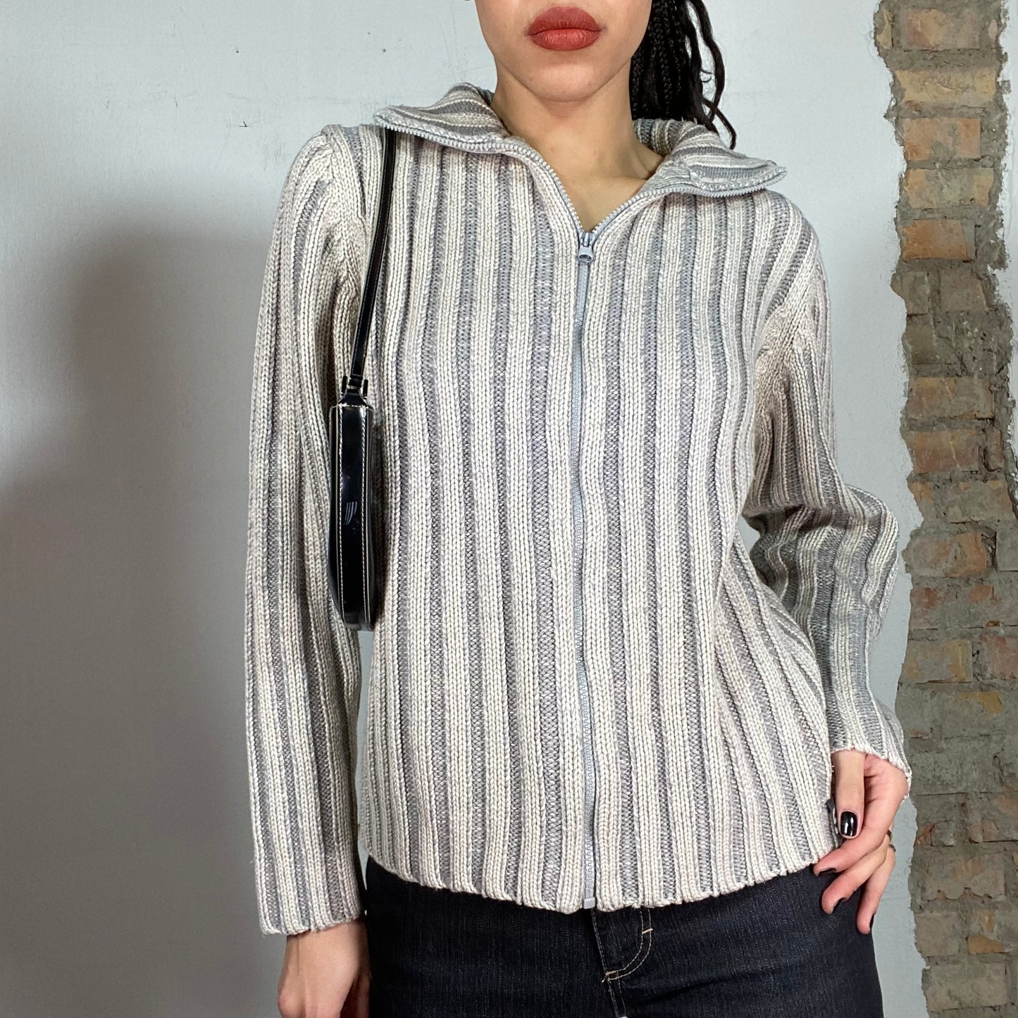 Vintage 90's Dad Beige and Grey Ribbed Knit Zip Up Jacket (M)