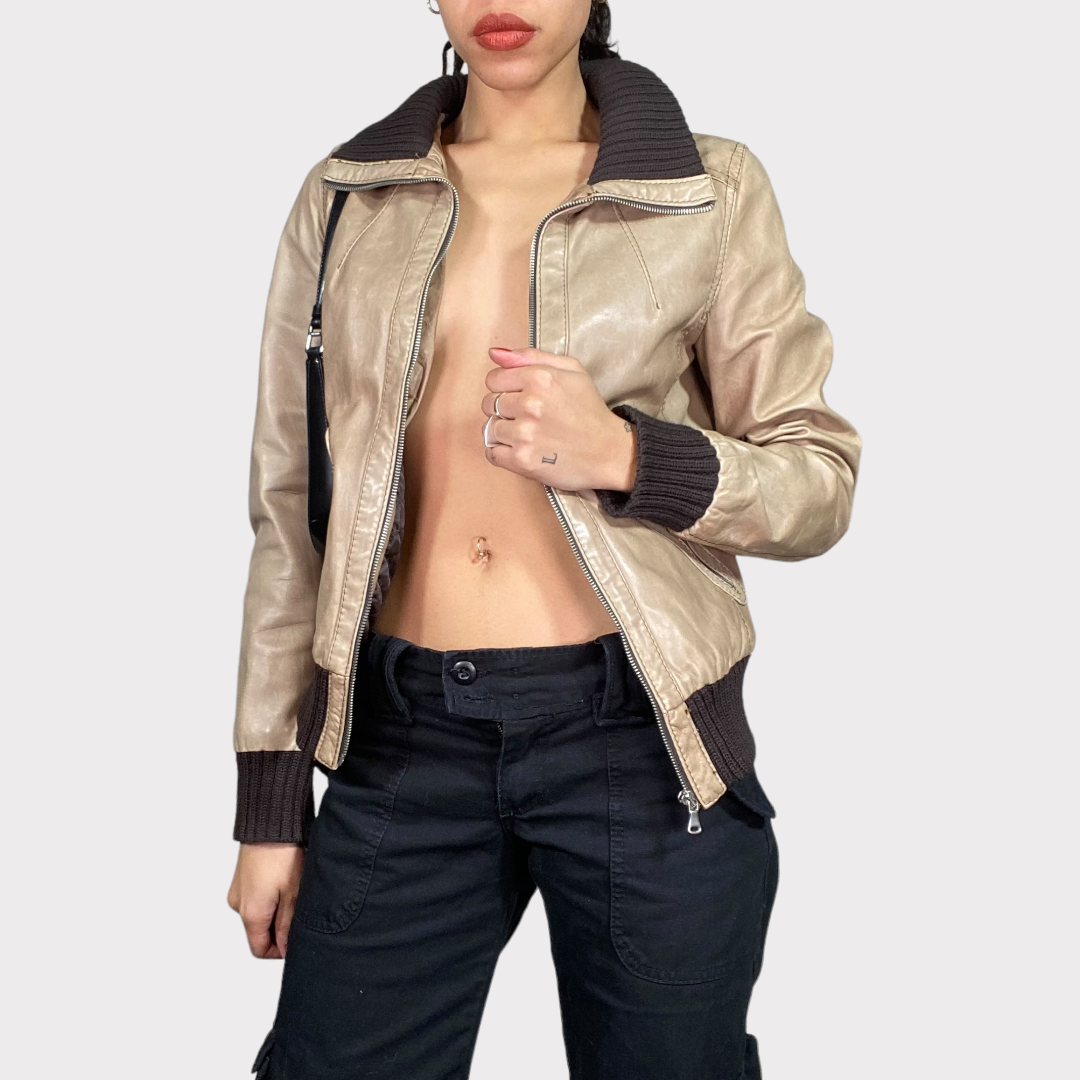 Vintage 2000's Model Off Duty classic Beige Leather Jacket with Knit Trim(S)