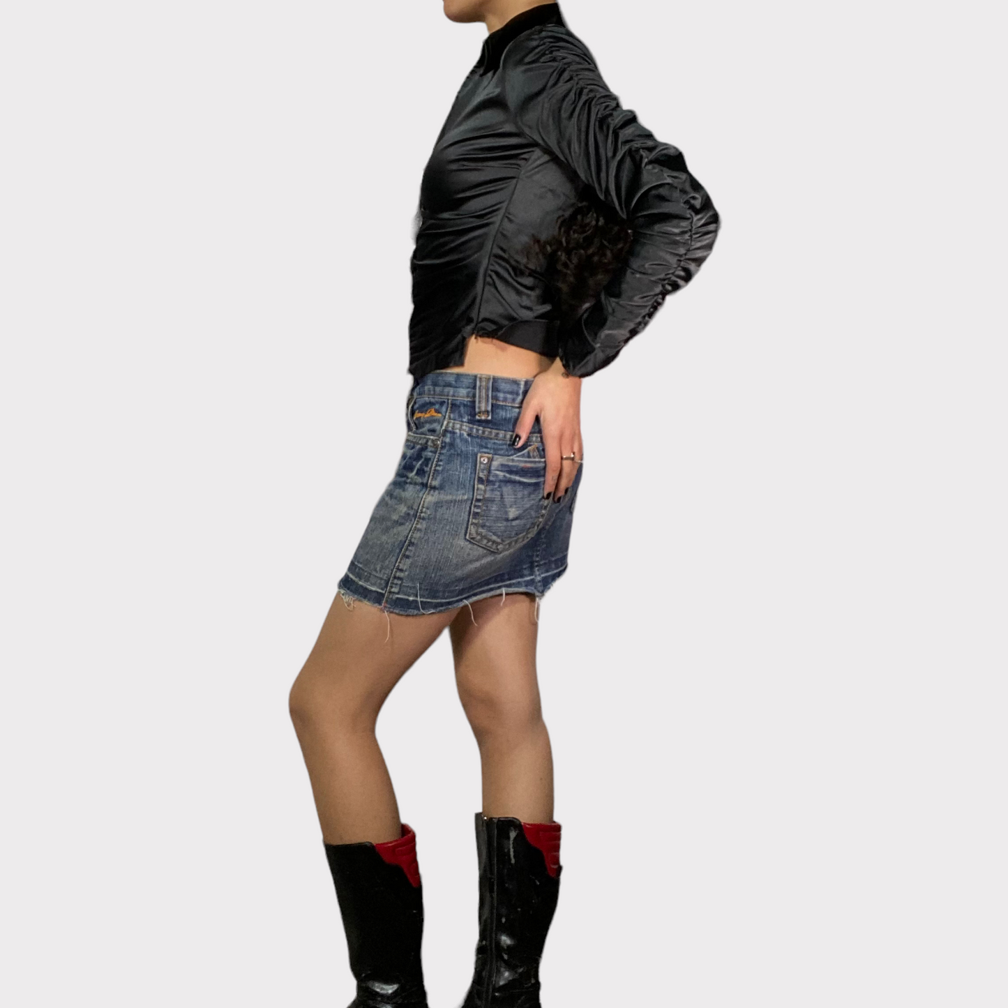 Vintage 90's Downtown Girl Light Wash Denim Mini Skirt (S)